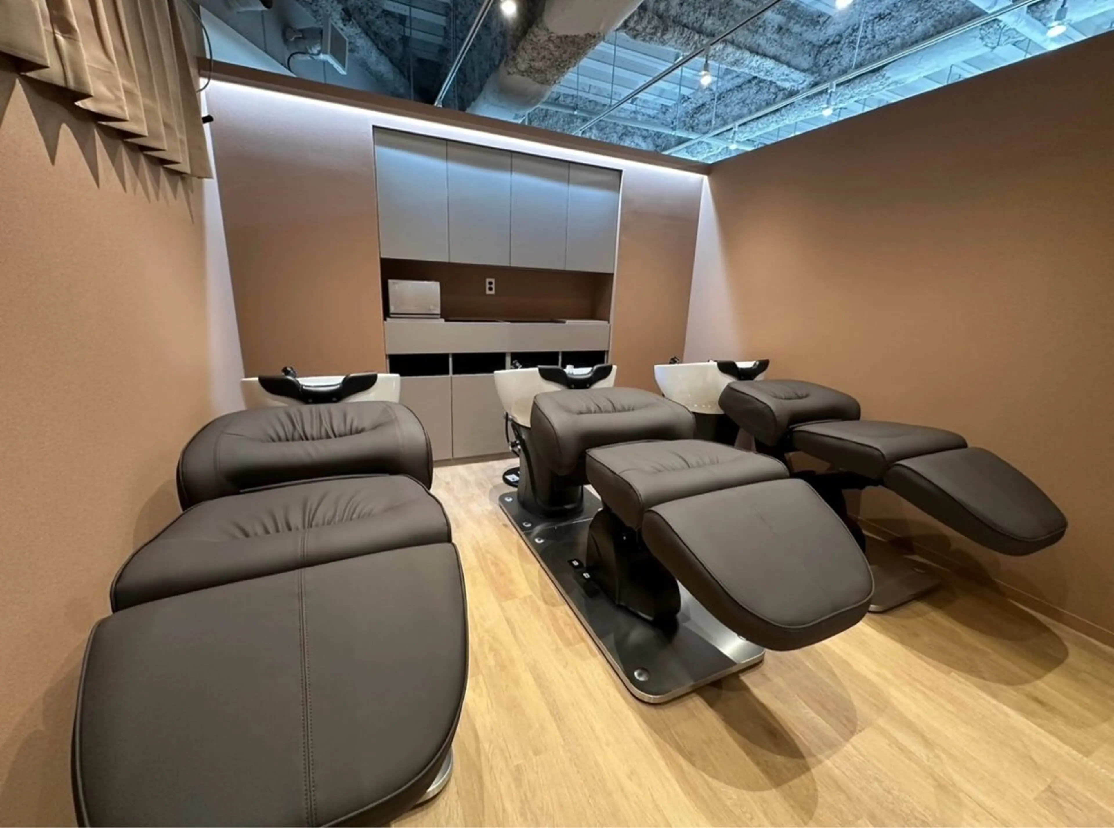 スズキ シオリのヘアスタイル