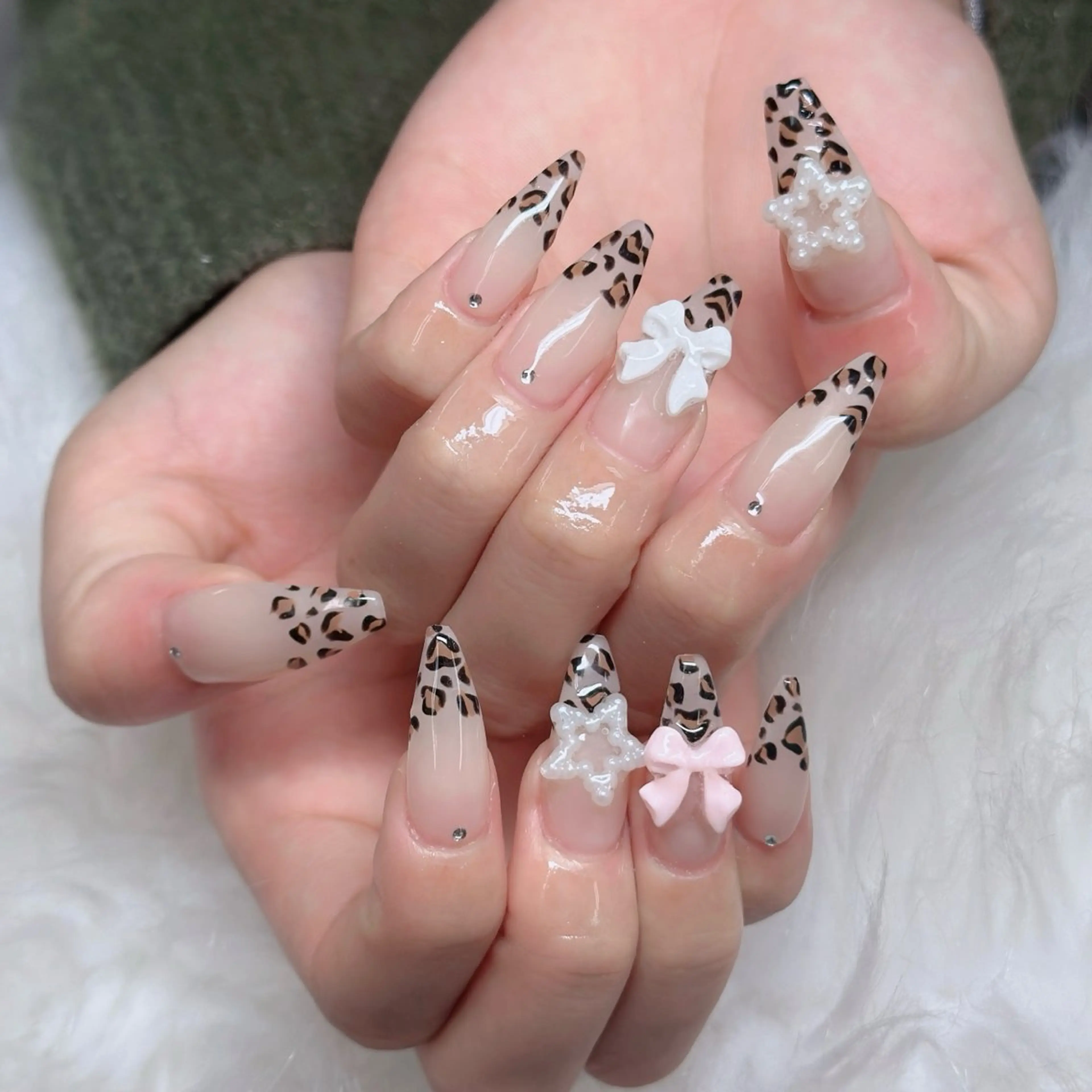 ネイル フットネイル フレンチネイル グラデーション 韓国ネイル ロングネイル ハンドネイル Hani Nail XUKAのネイルデザイン