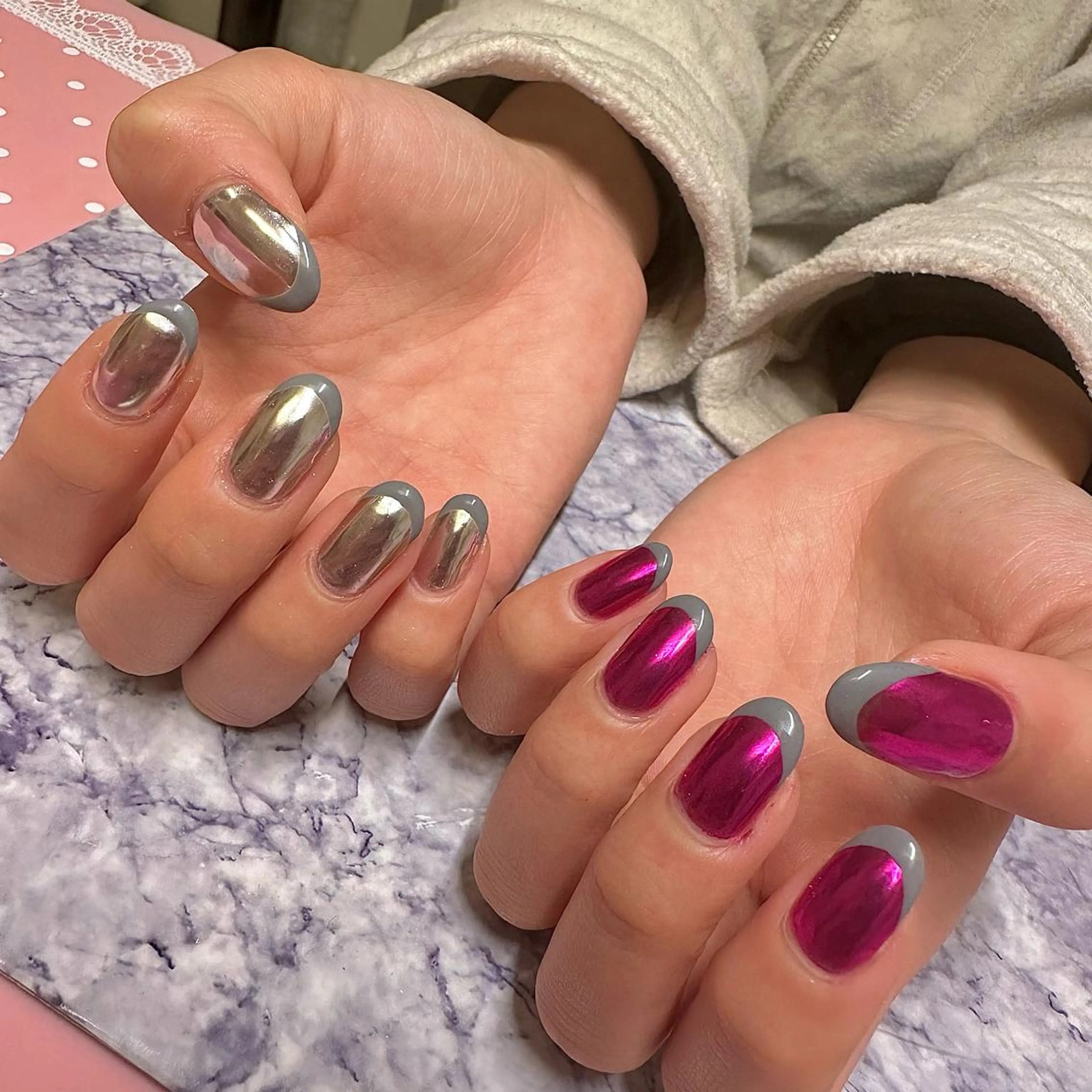 ネイル フレンチネイル ミラーネイル ハンドネイル フットネイル Pretzels🥨 【プレッツェル】ミウのネイルデザイン