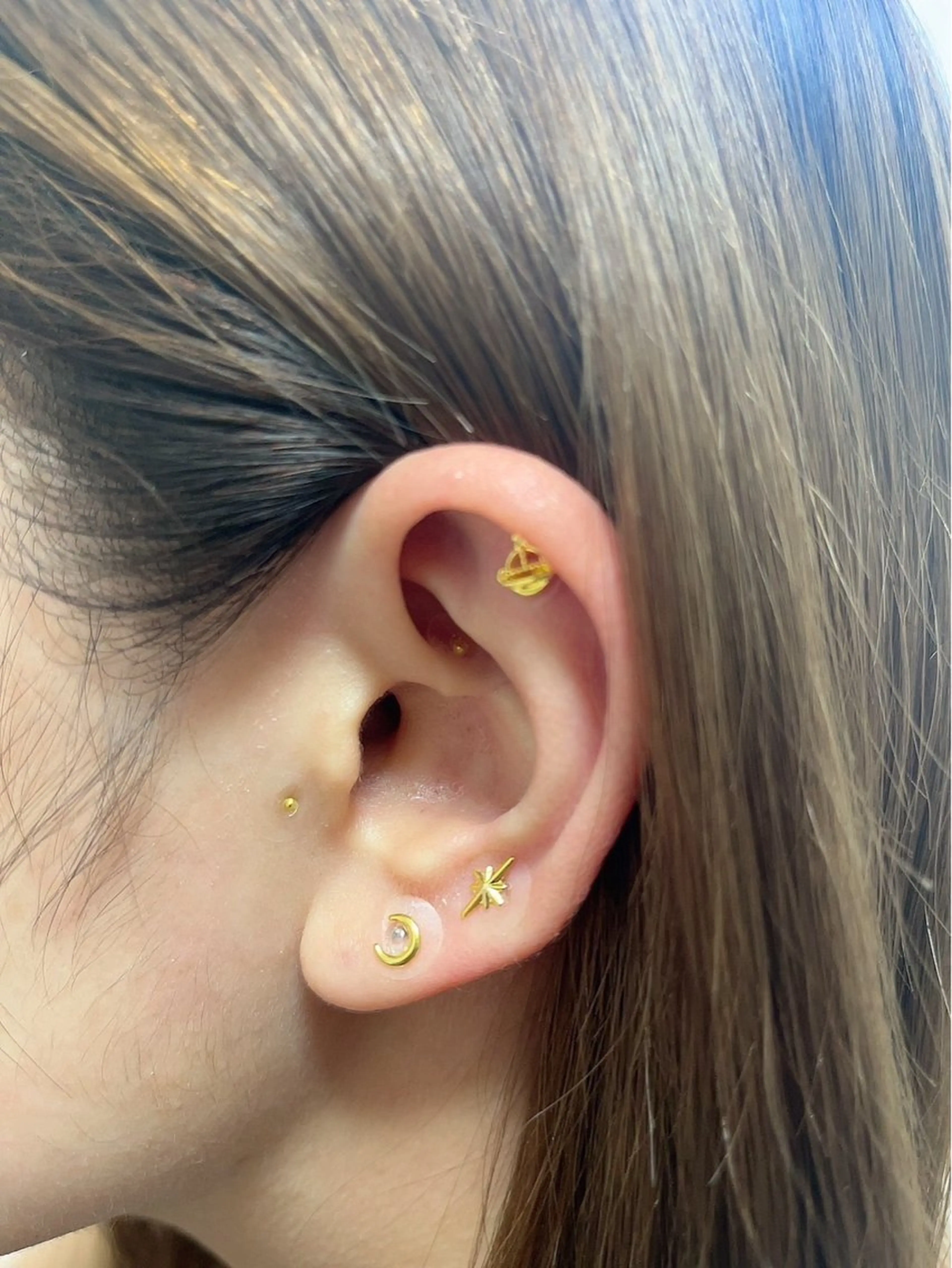 耳つぼジュエリー片耳5両耳10粒までの写真