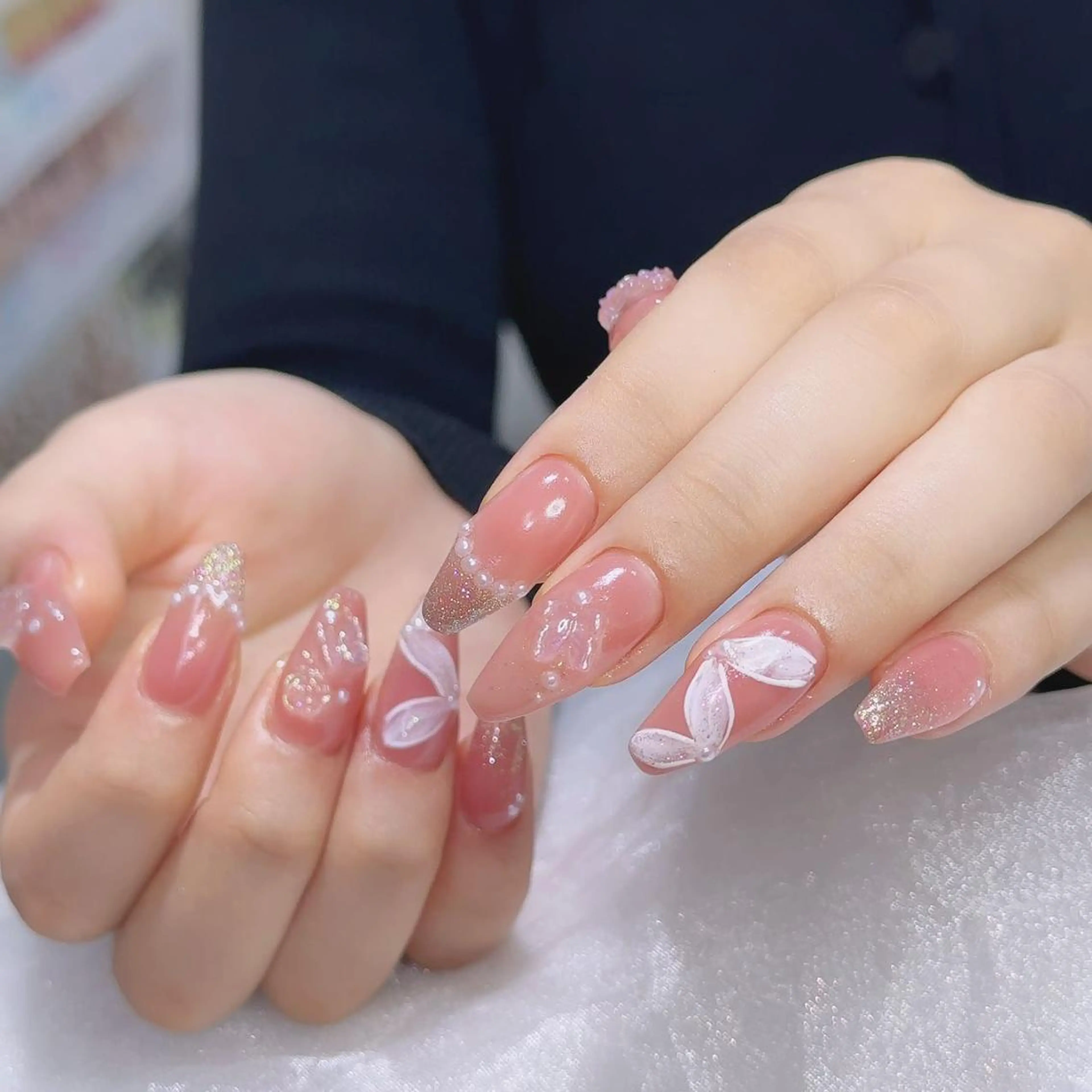 ネイル ハンドネイル Queens ciciのネイルデザイン