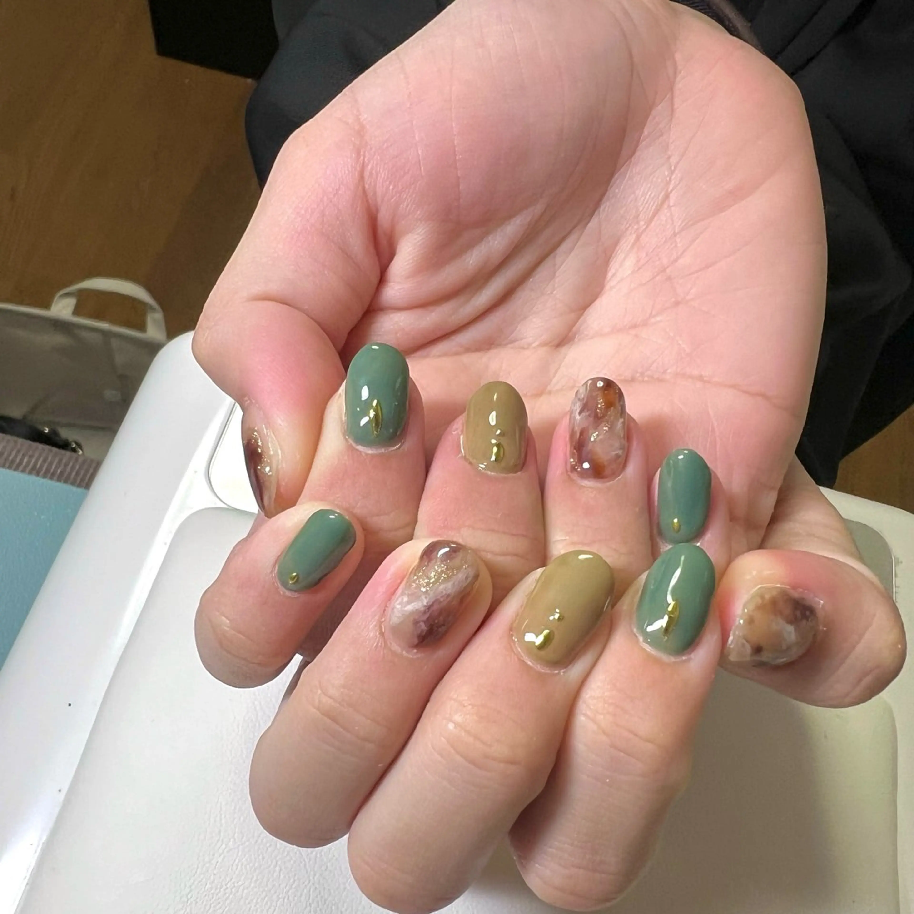 ネイル ハンドネイル やつや ももかのネイルデザイン