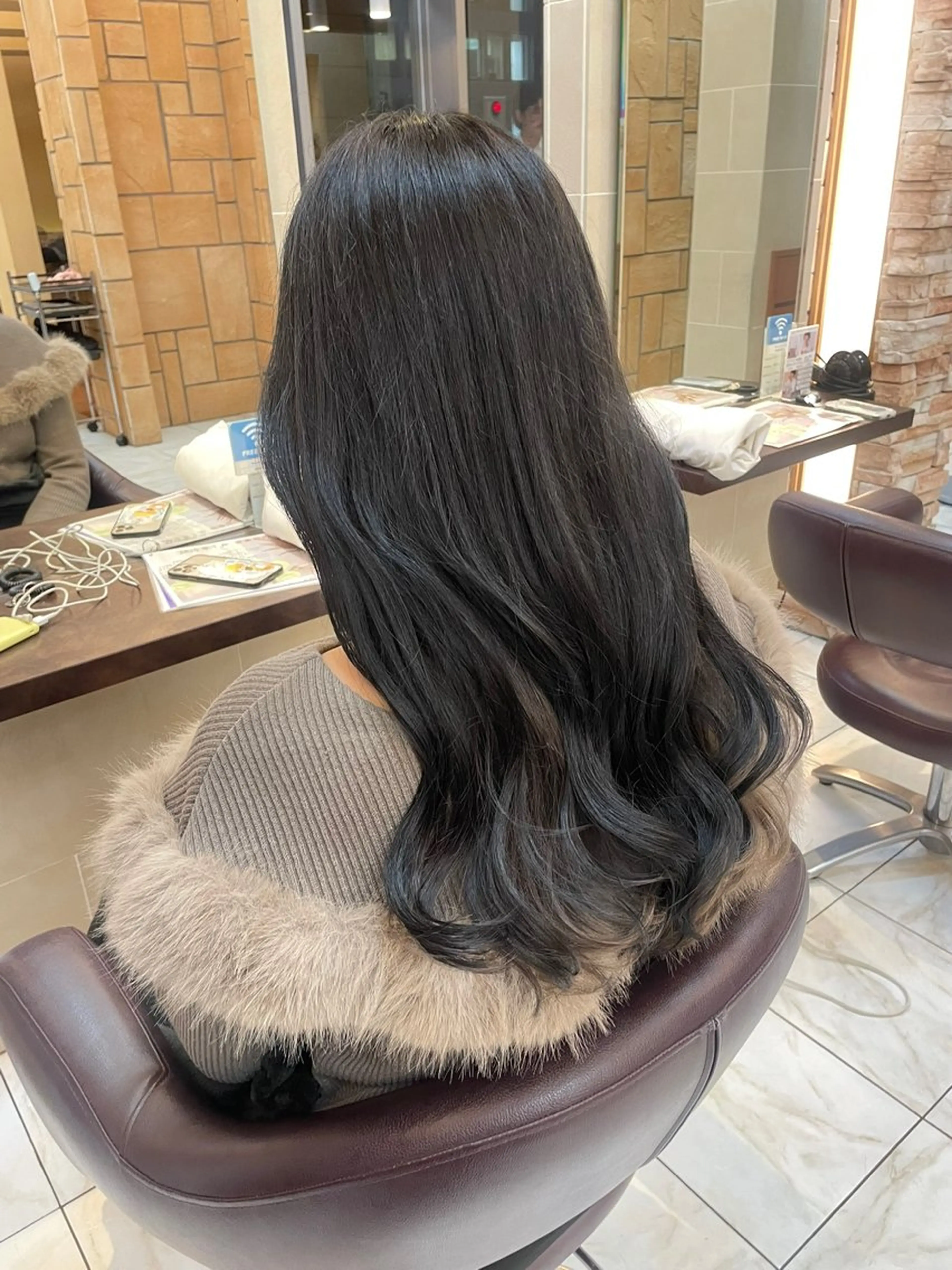 ロング ヘアカラー トリートメント 垢抜け透明感カラー 🌻篠崎梓🌻のヘアスタイル