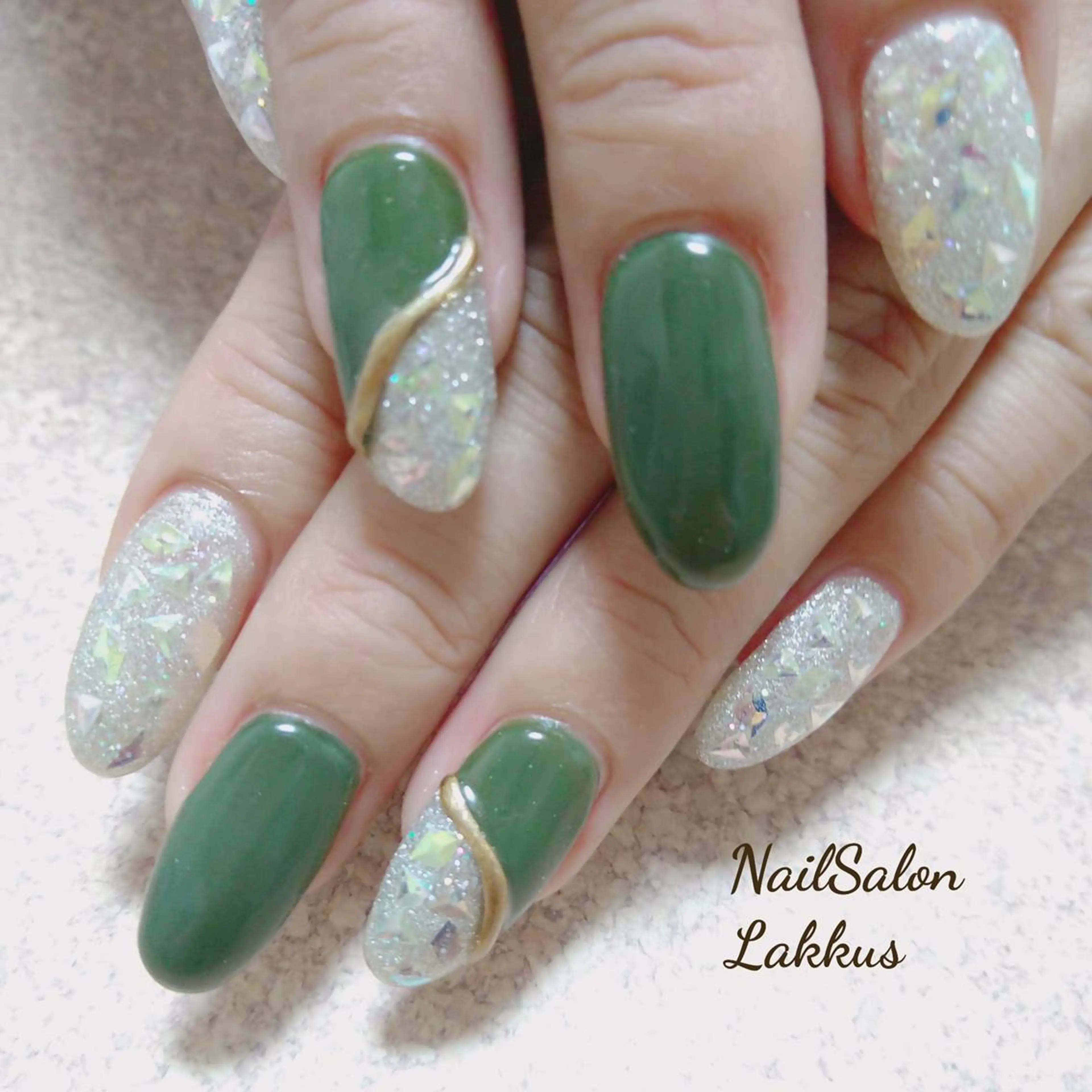 ネイル ミラーネイル Lakkus N－Aのネイルデザイン