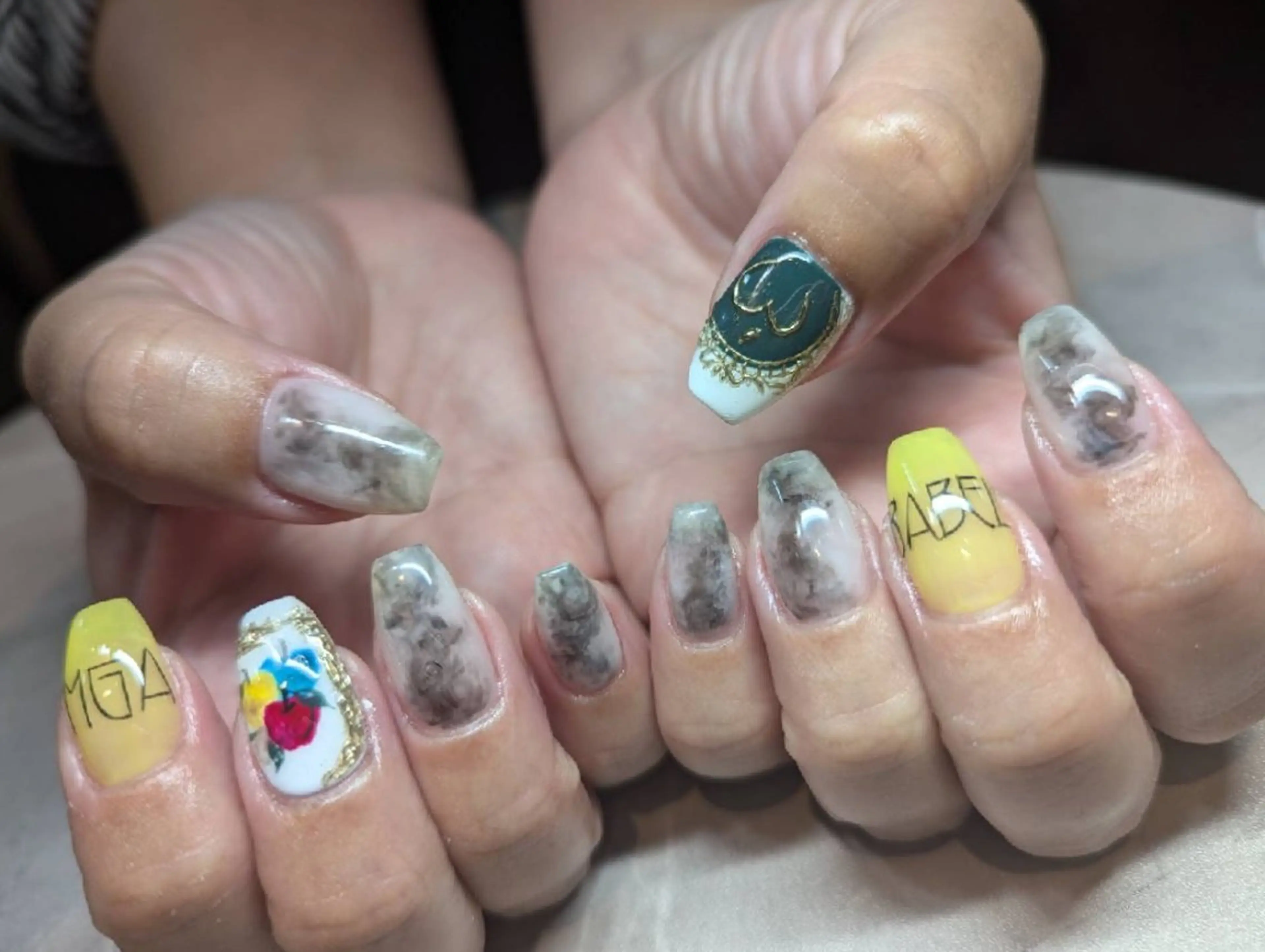 ネイル ハンドネイル Nailsalon BEeR。のネイルデザイン