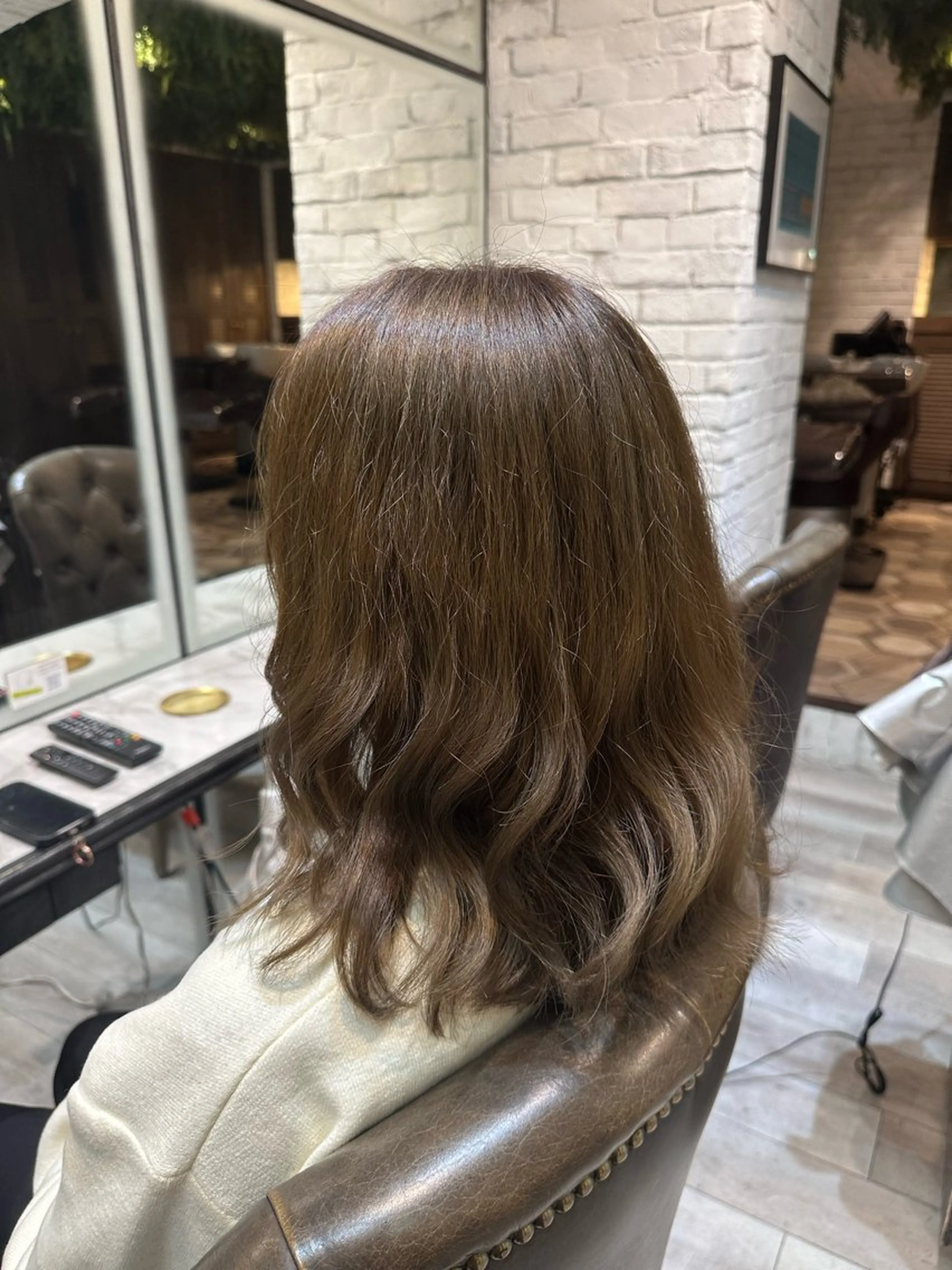 ミディアム カラー クロエ新宿所属・鈴木 健心のヘアスタイル
