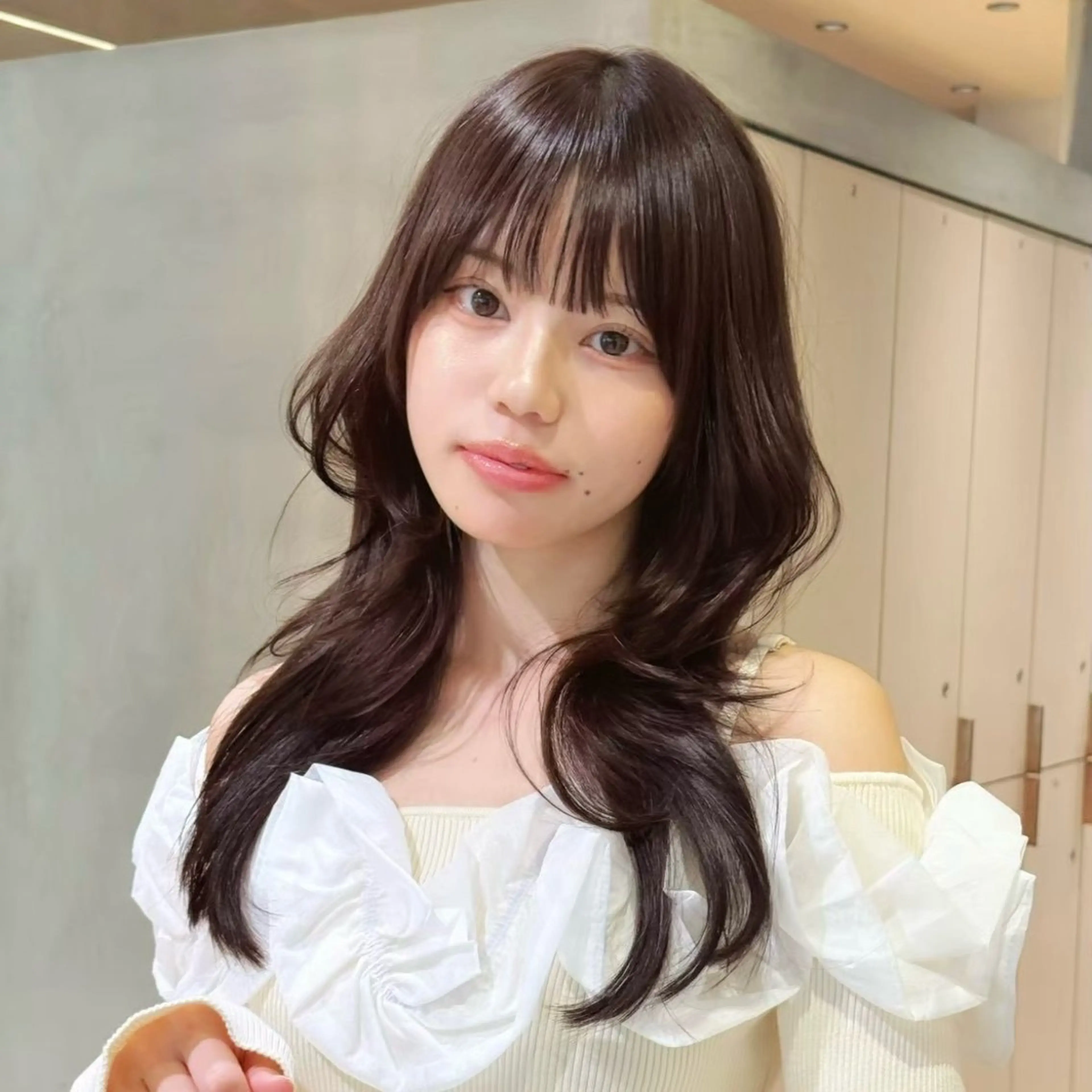 ロング カラー カット ヘアカラー トリートメント 髪質改善|透明 感カラー🩵レイヤーのヘアスタイル