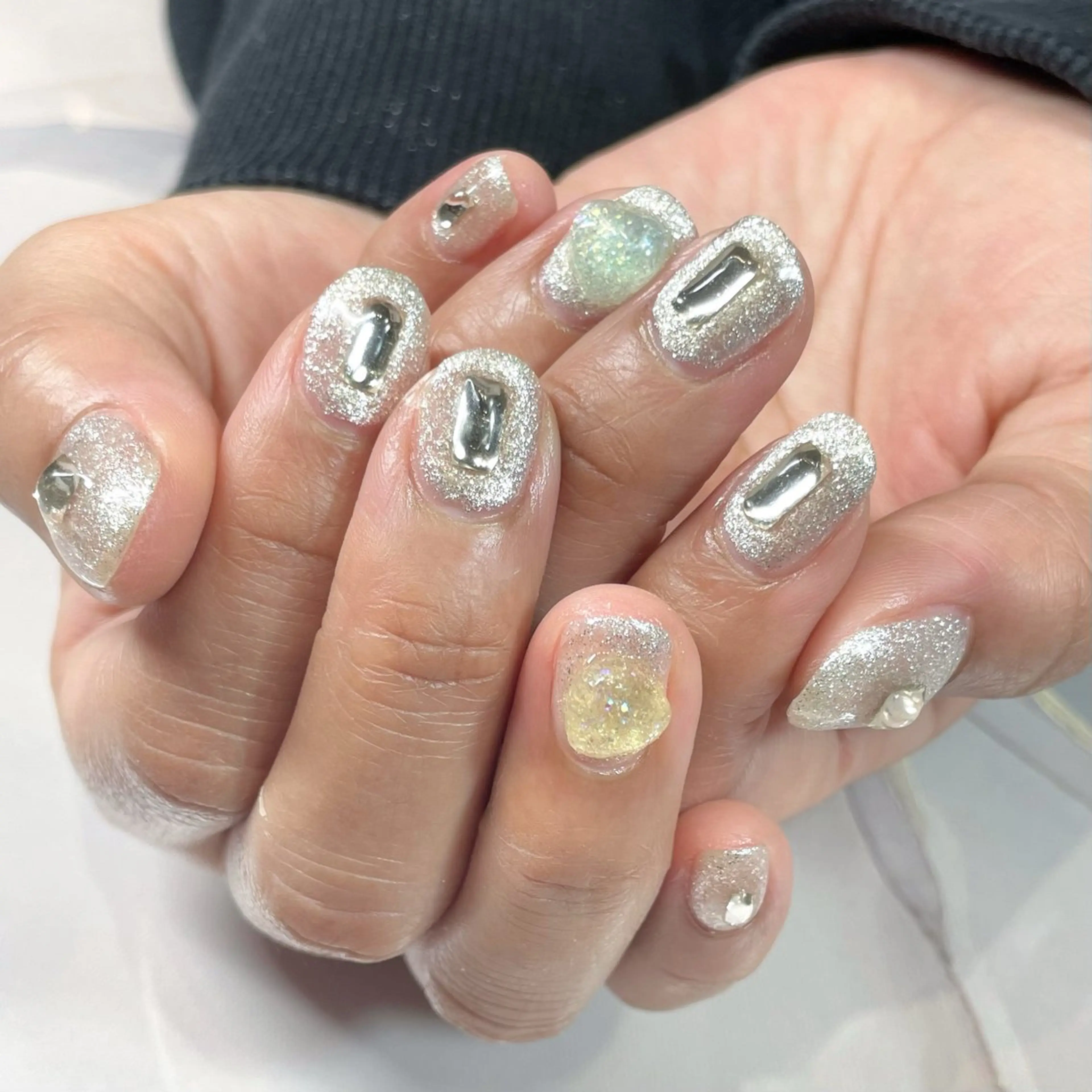 ネイル シルバー ハンドネイル jujur HARUKA🌸のネイルデザイン