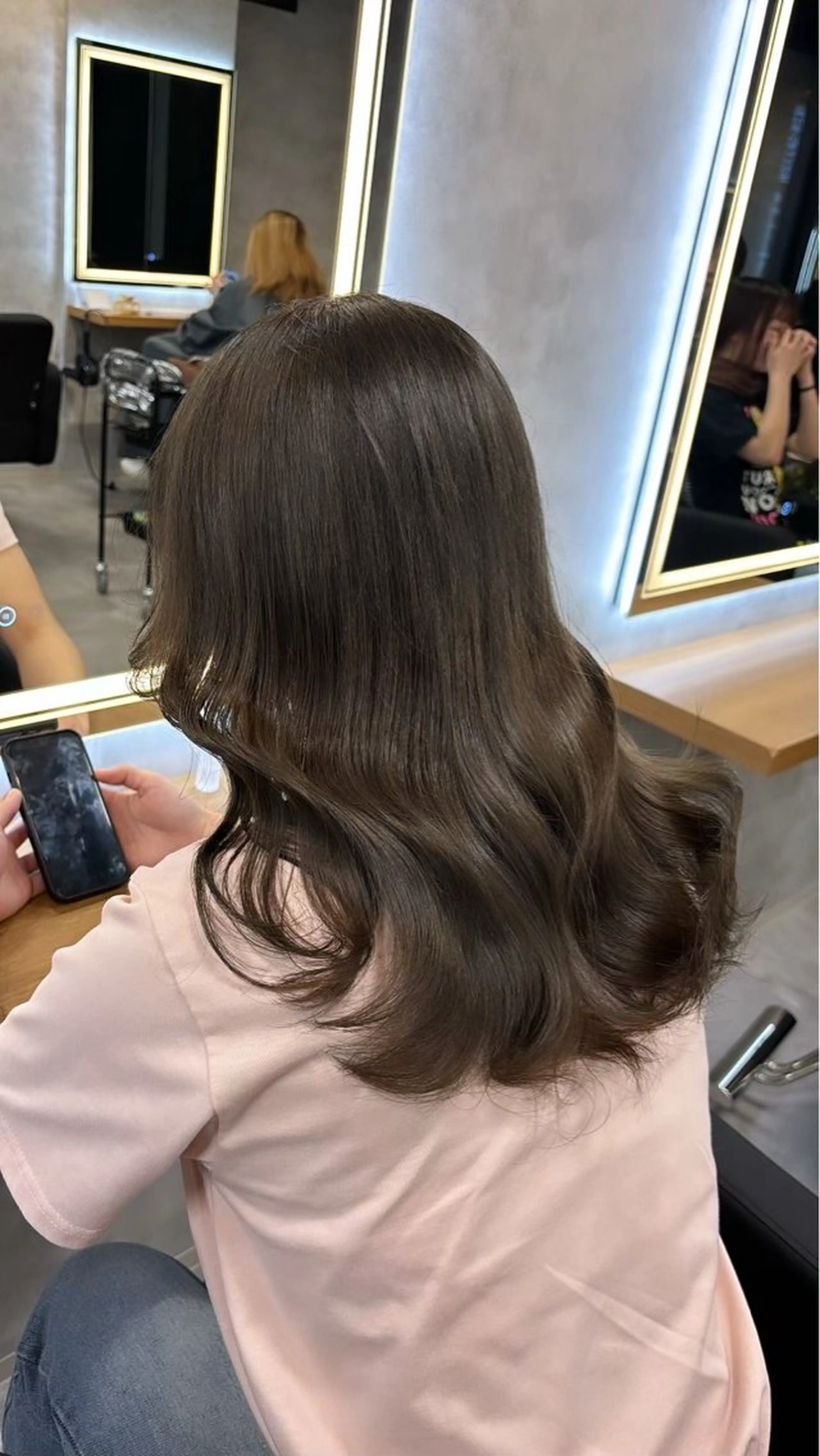 セミロング カラー グレージュ オリーブグレージュ オリーブグレー ヘアカラー トリートメント 札幌美容室 /光👑のヘアスタイル