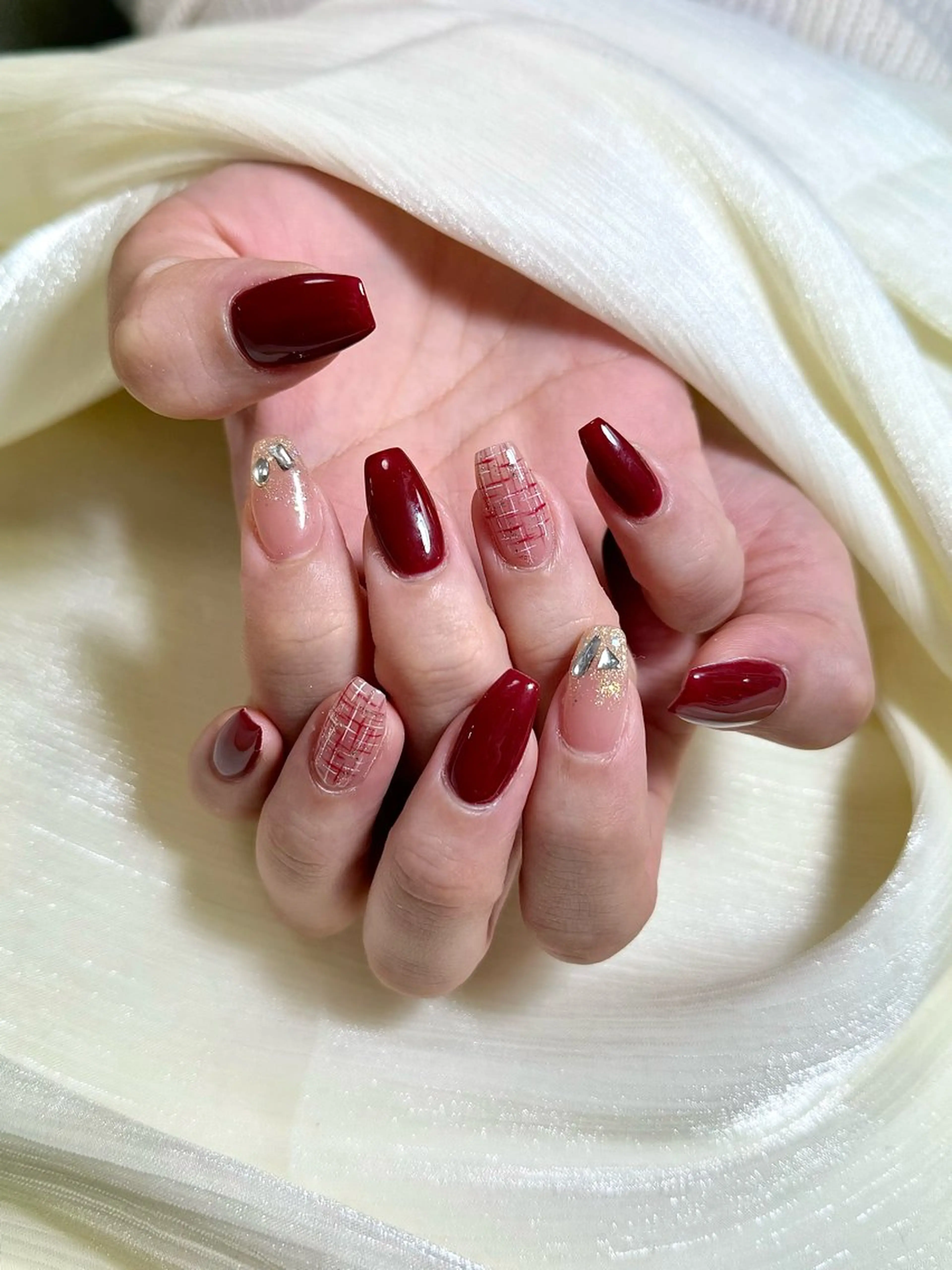 ネイル ハンドネイル 🎀 NaNa_nailのネイルデザイン
