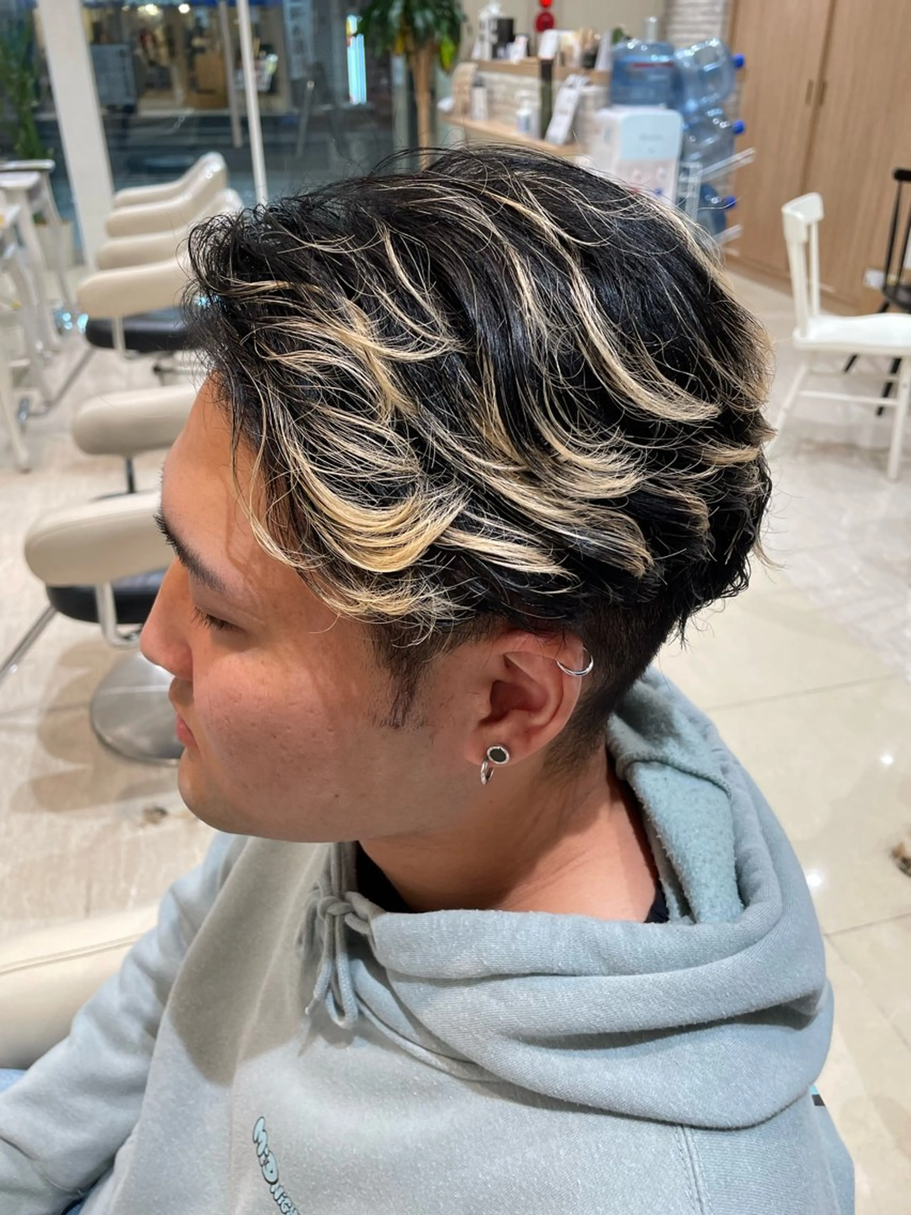 メンズ カット レイヤー×ハイライト 🌷RINA🌷のヘアスタイル