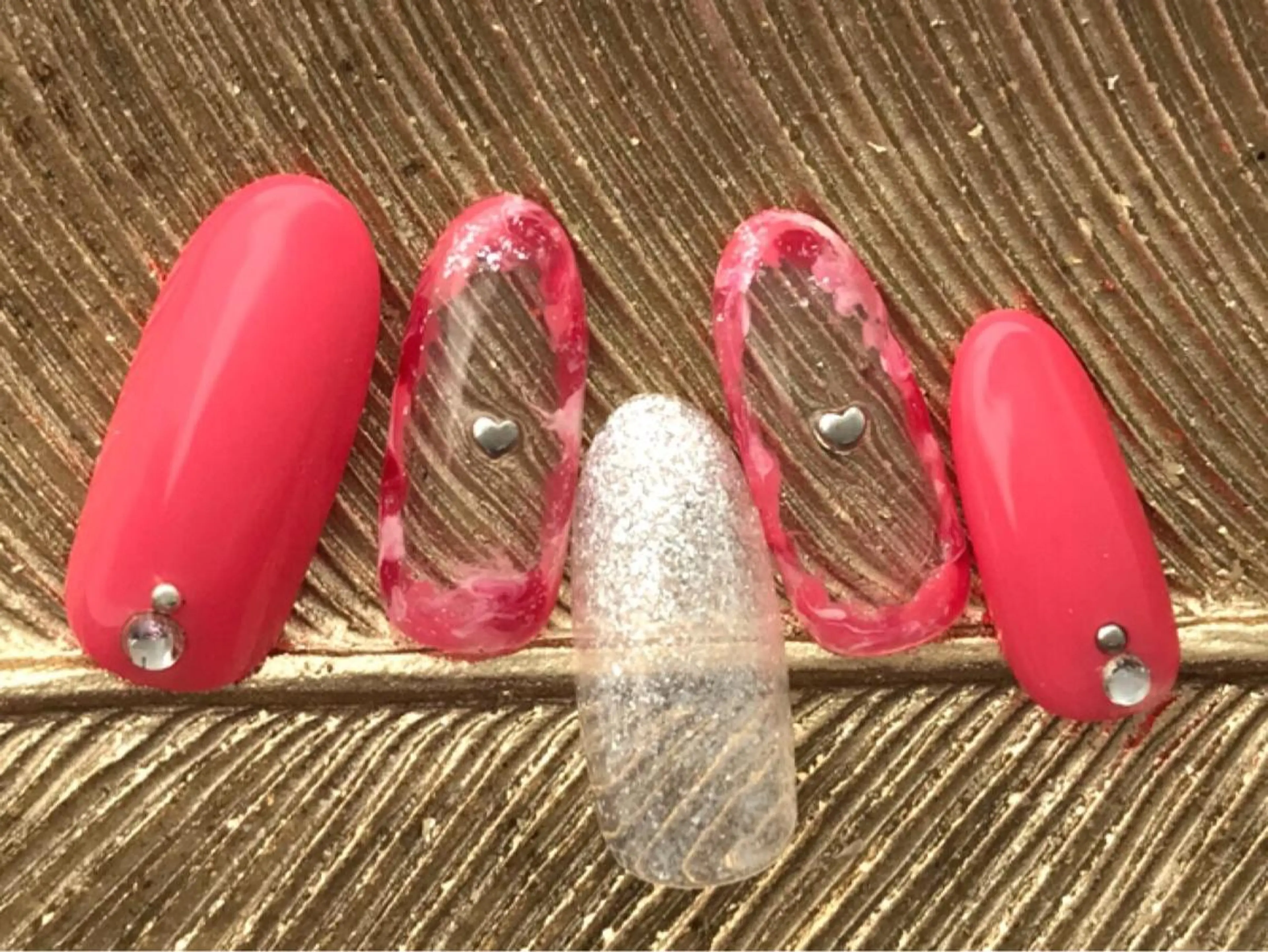 ネイル ストーンネイル Verest 西荻窪のネイルデザイン