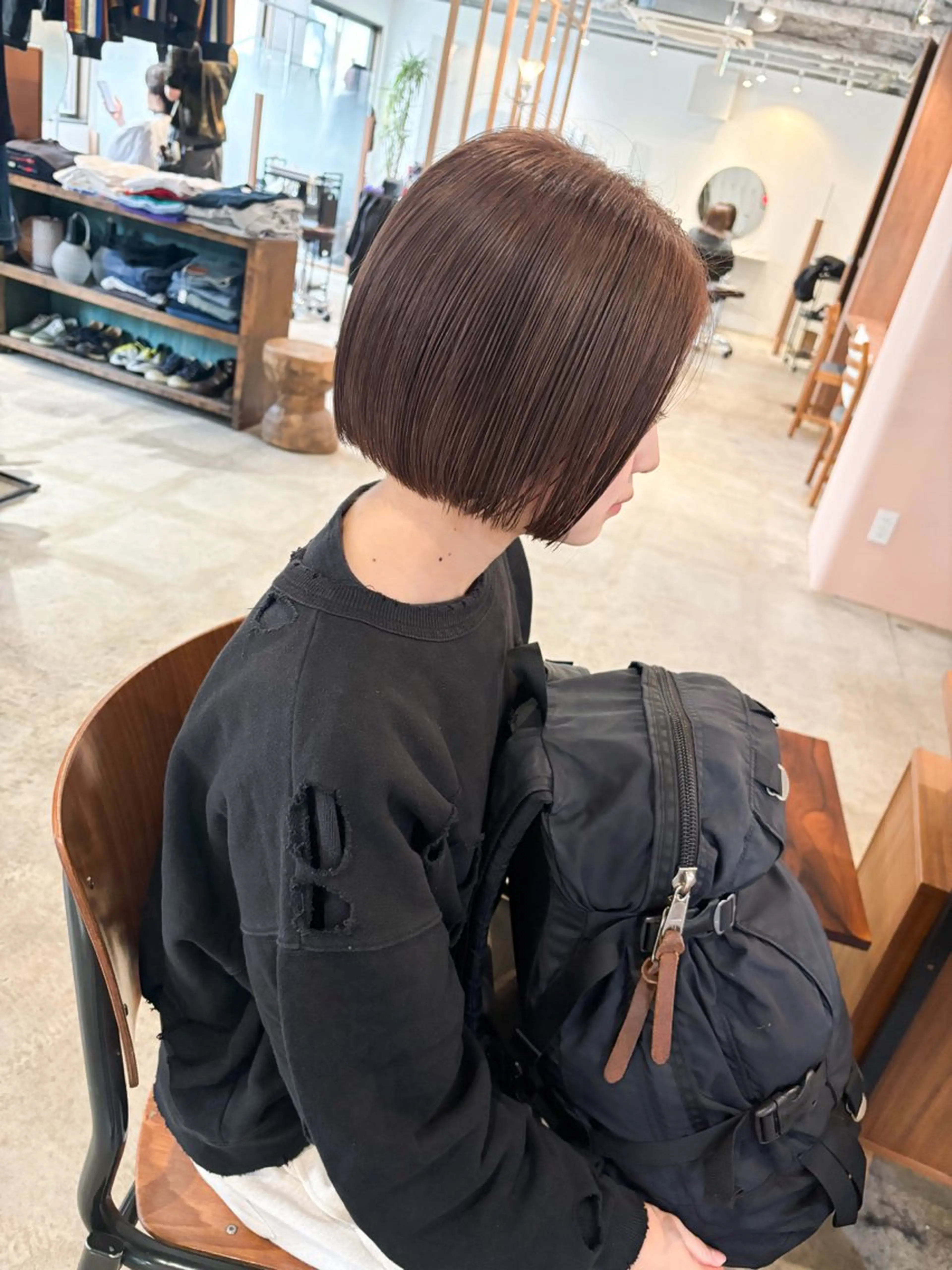 ショート カラー ベージュカラー ブリーチ ボブ カット ヘアカラー Takuma Suzuki中目黒のヘアスタイル