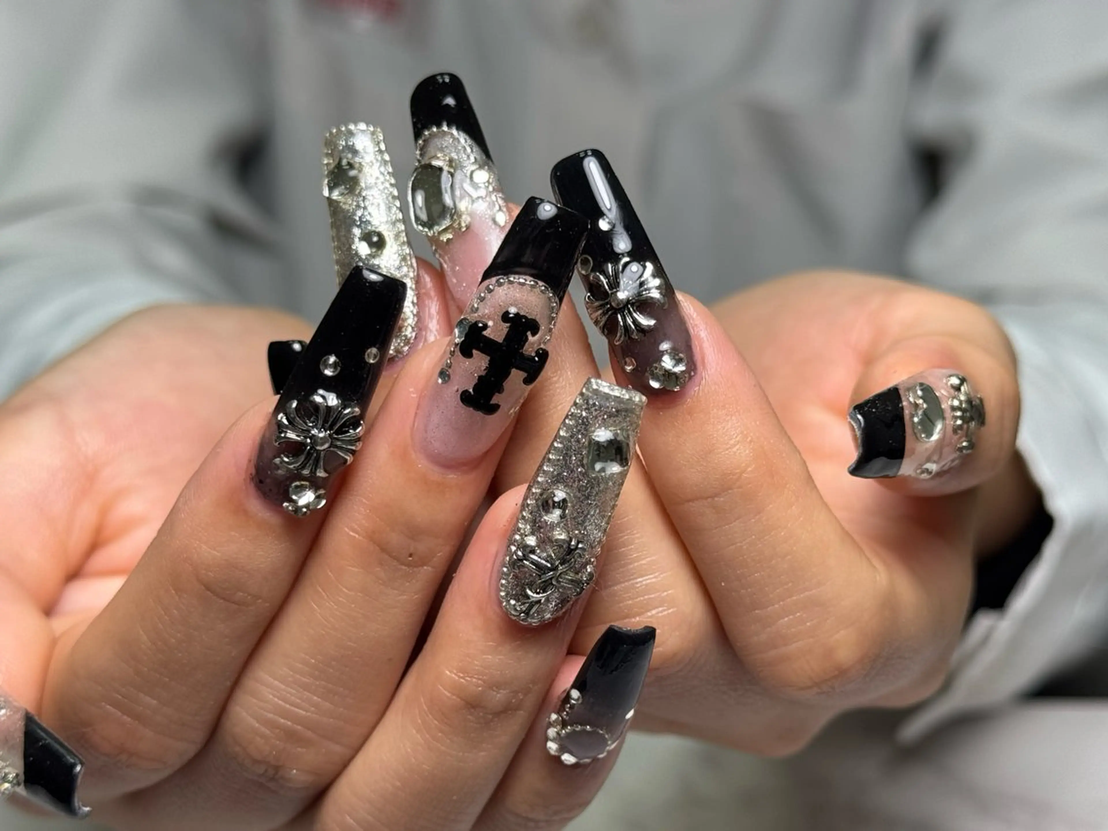 １２月２９日まで🫶１８時​〜​のご予約のみ💅長さ出し＋ラメグラorシアーカラー🩷お試し価格💅の写真