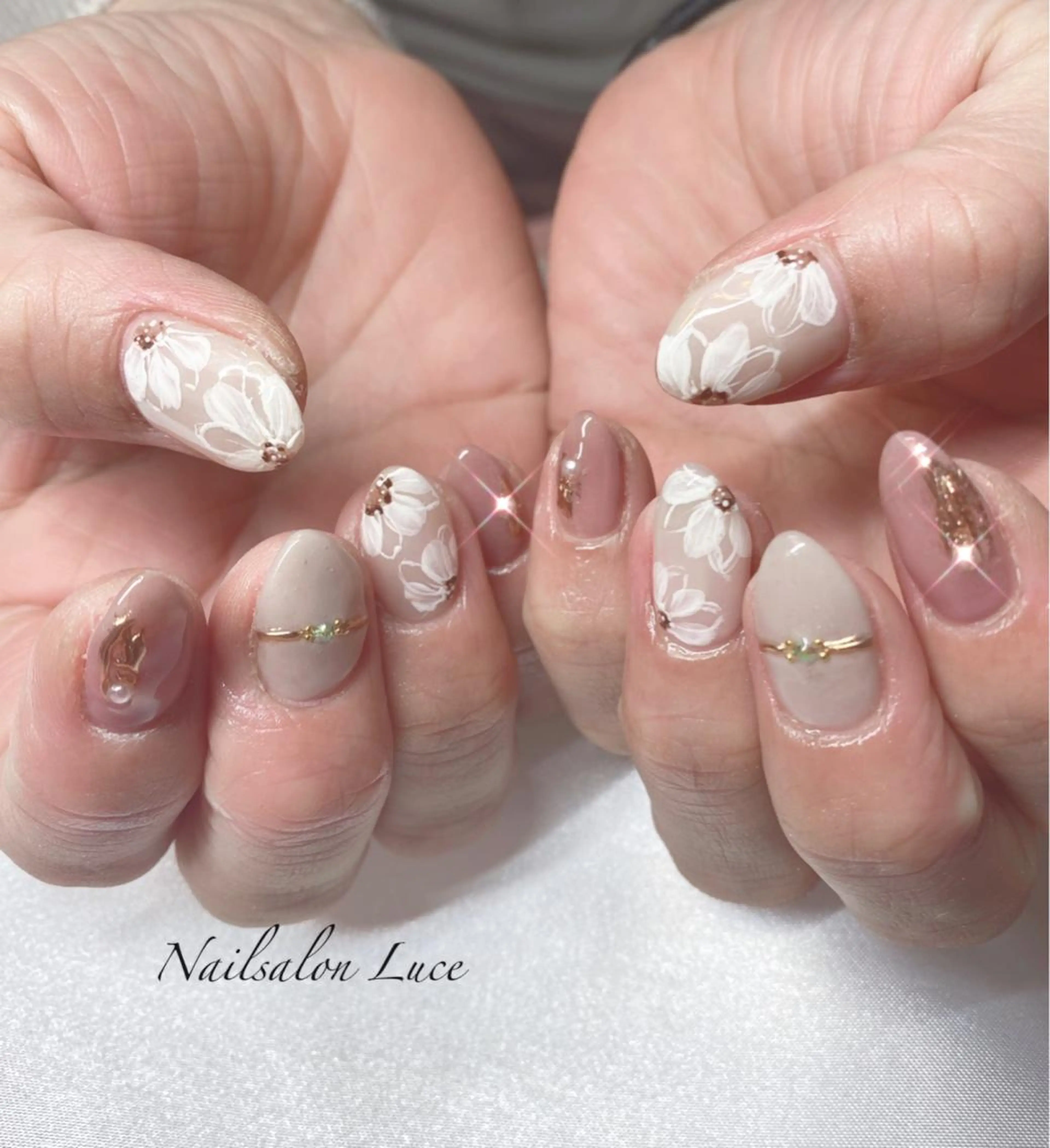ネイル フラワーネイル ジェルネイル ワンカラーネイル ネイル& 脱毛サロン　Lのマツエク・マツパデザイン