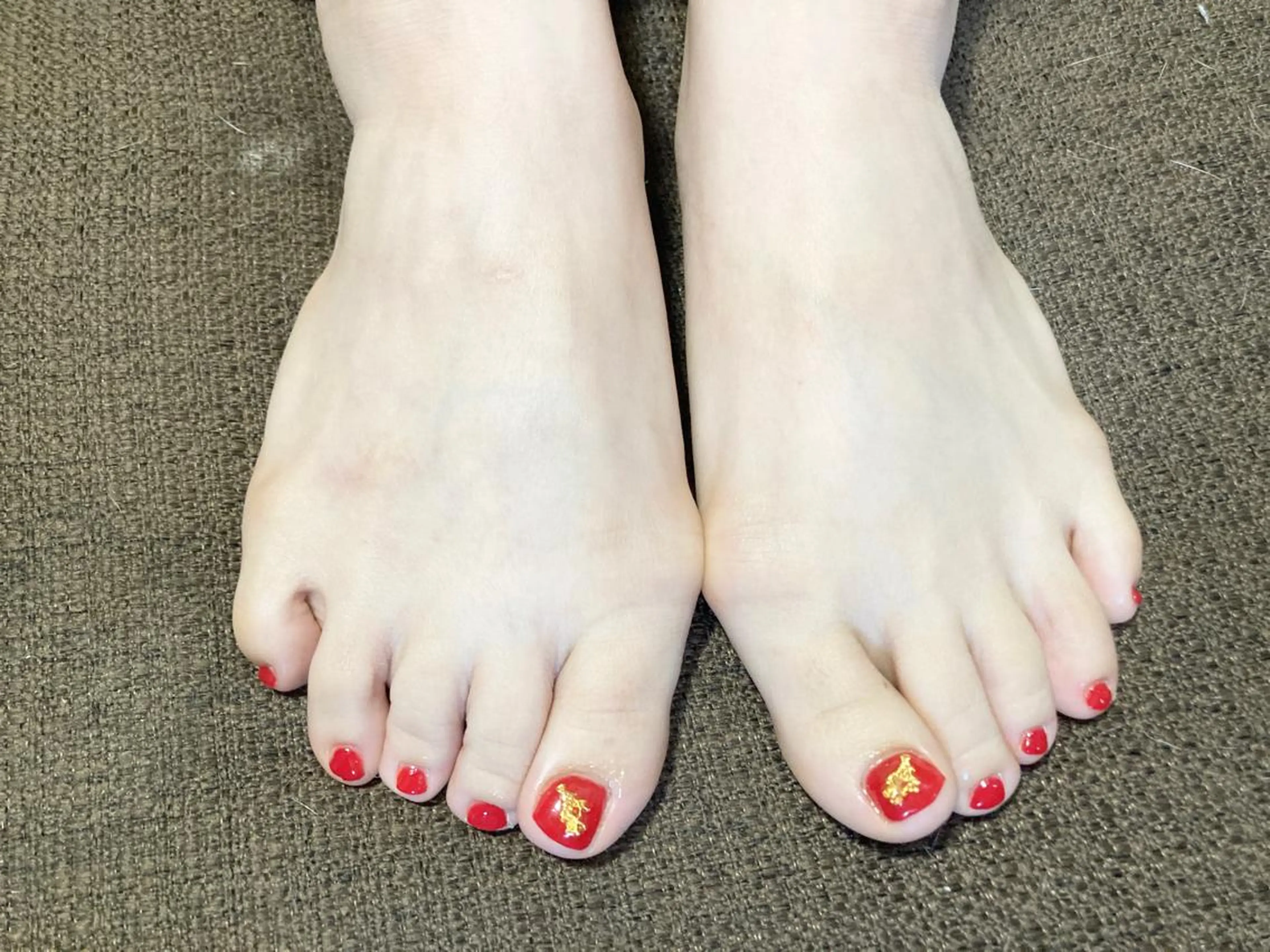 ネイル フットネイル 高山 歩美のネイルデザイン