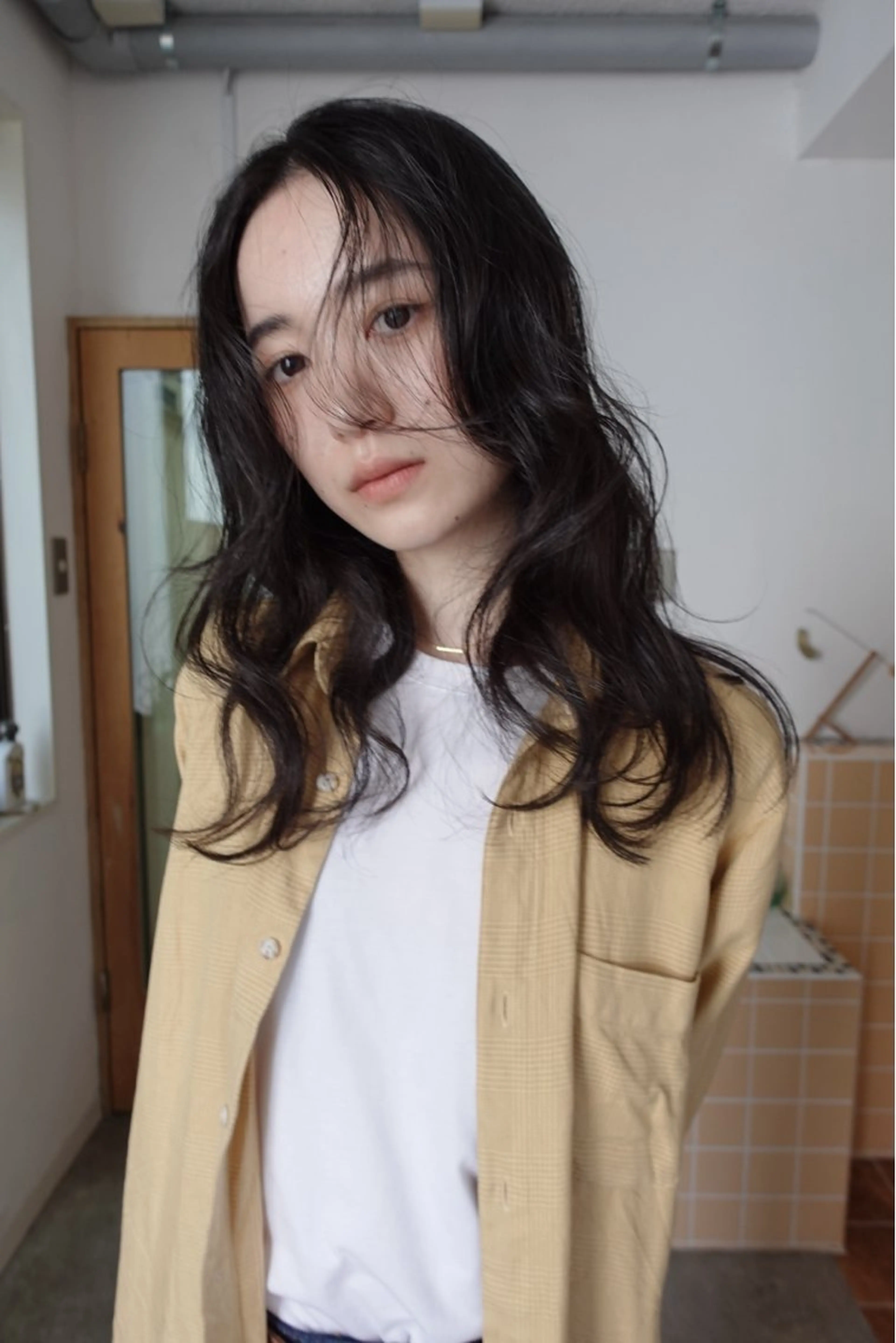 ロング パーマ 顔周りレイヤー/韓国 ブリーチminamiのヘアスタイル