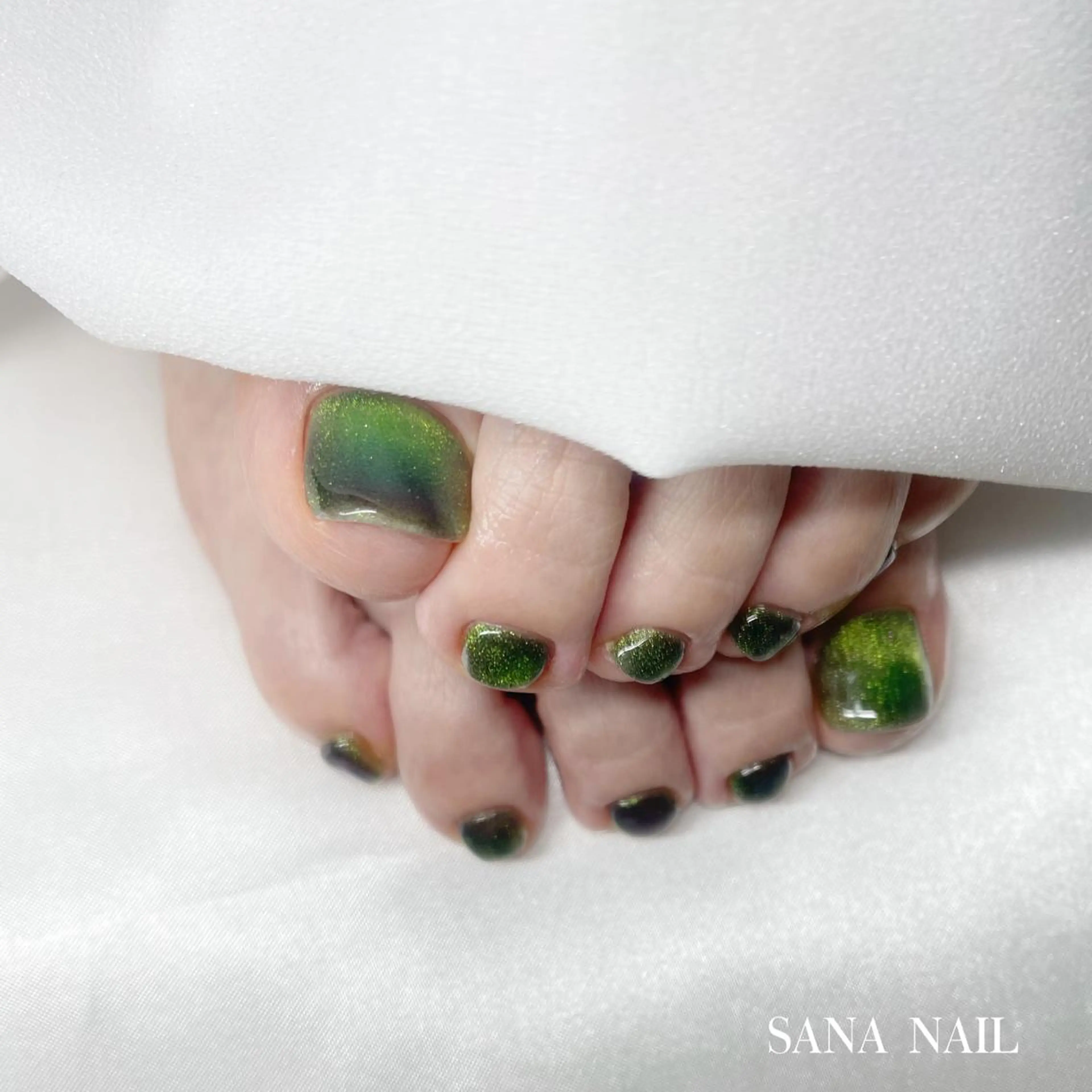 ネイル フットネイル マグネットネイル nailsalon SANANAILのネイルデザイン