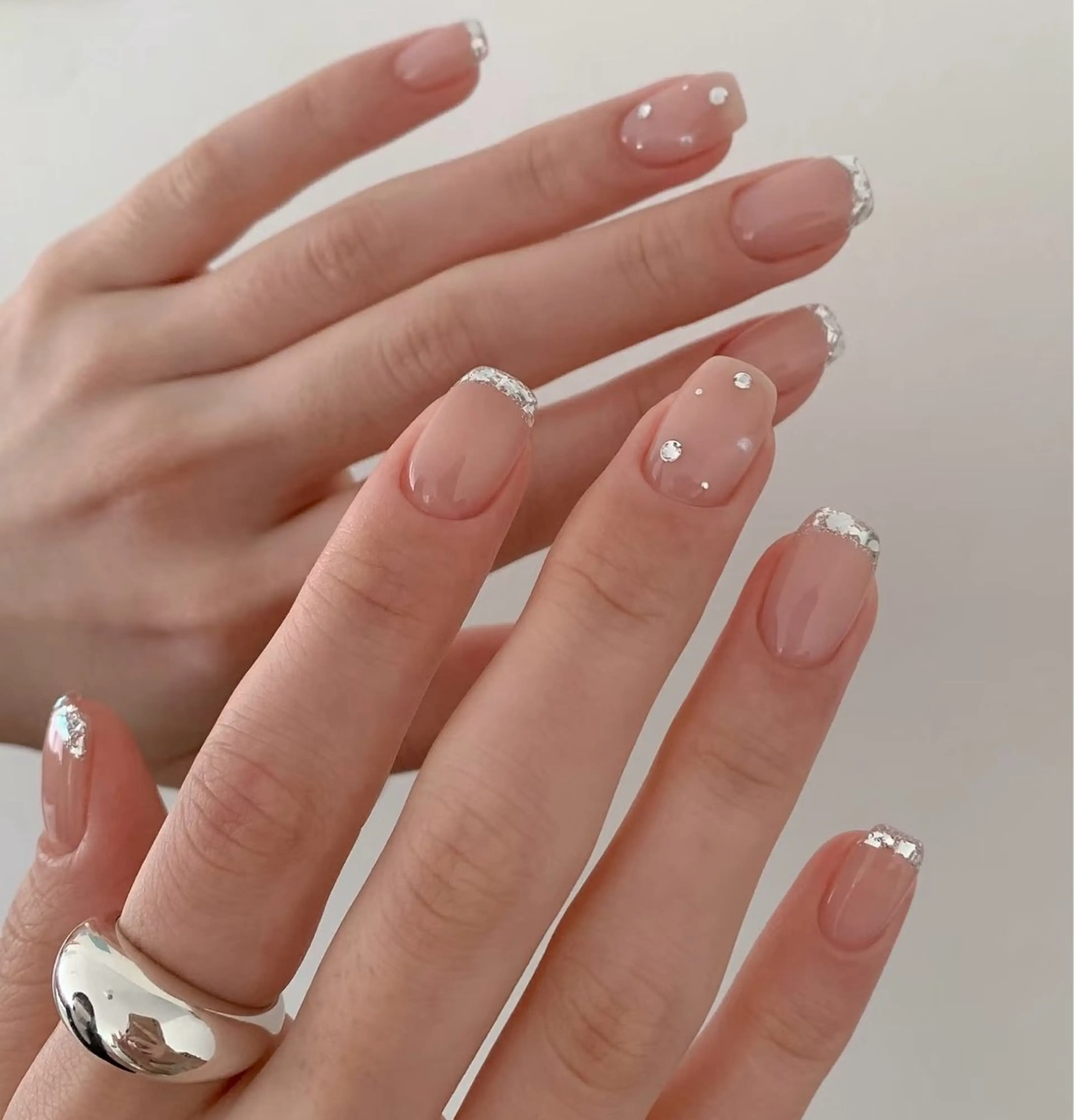 ネイル hello.nail所属・Horie 雪のネイルデザイン