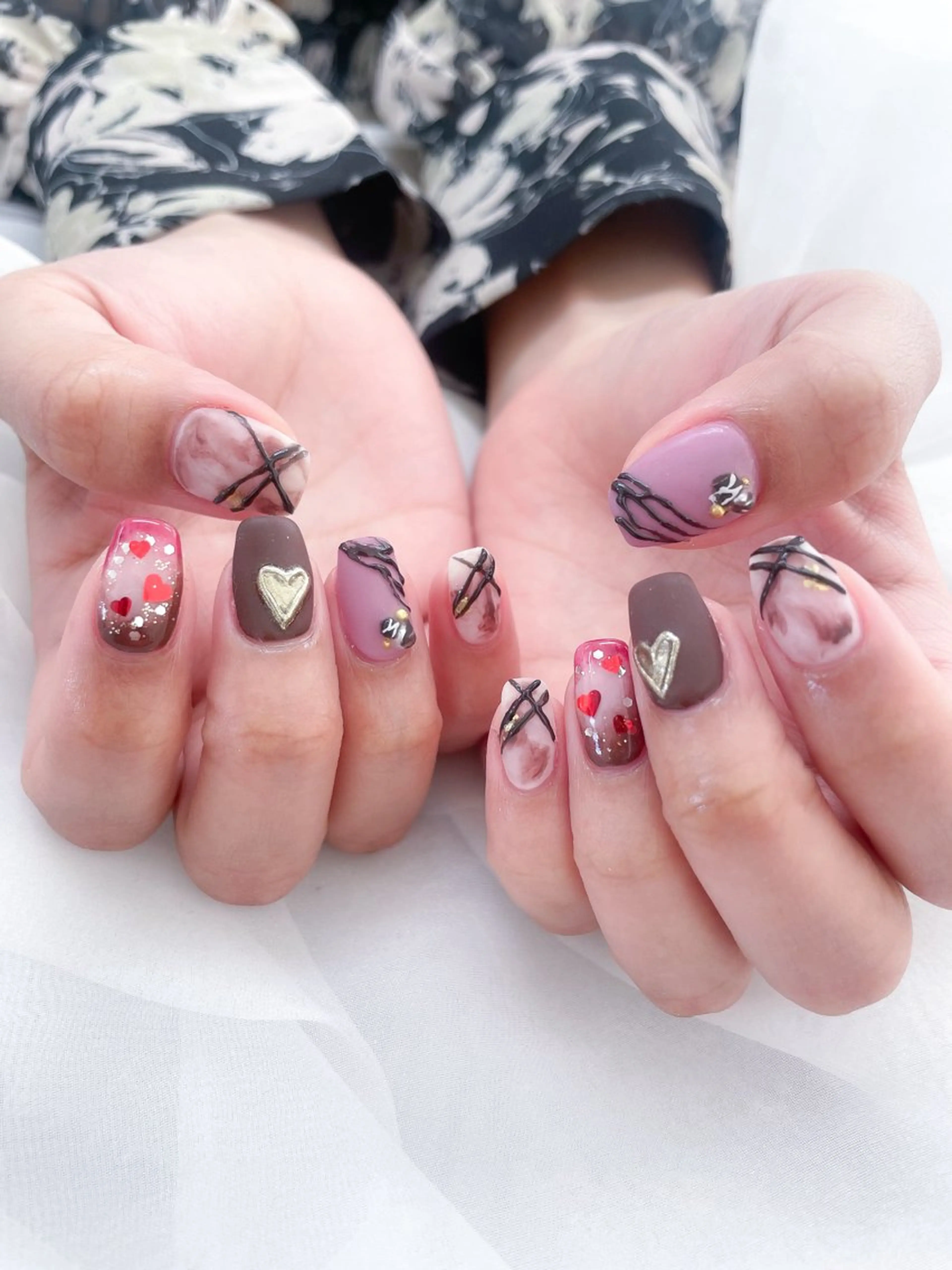 ネイル バレンタイン 五十嵐 美智のネイルデザイン