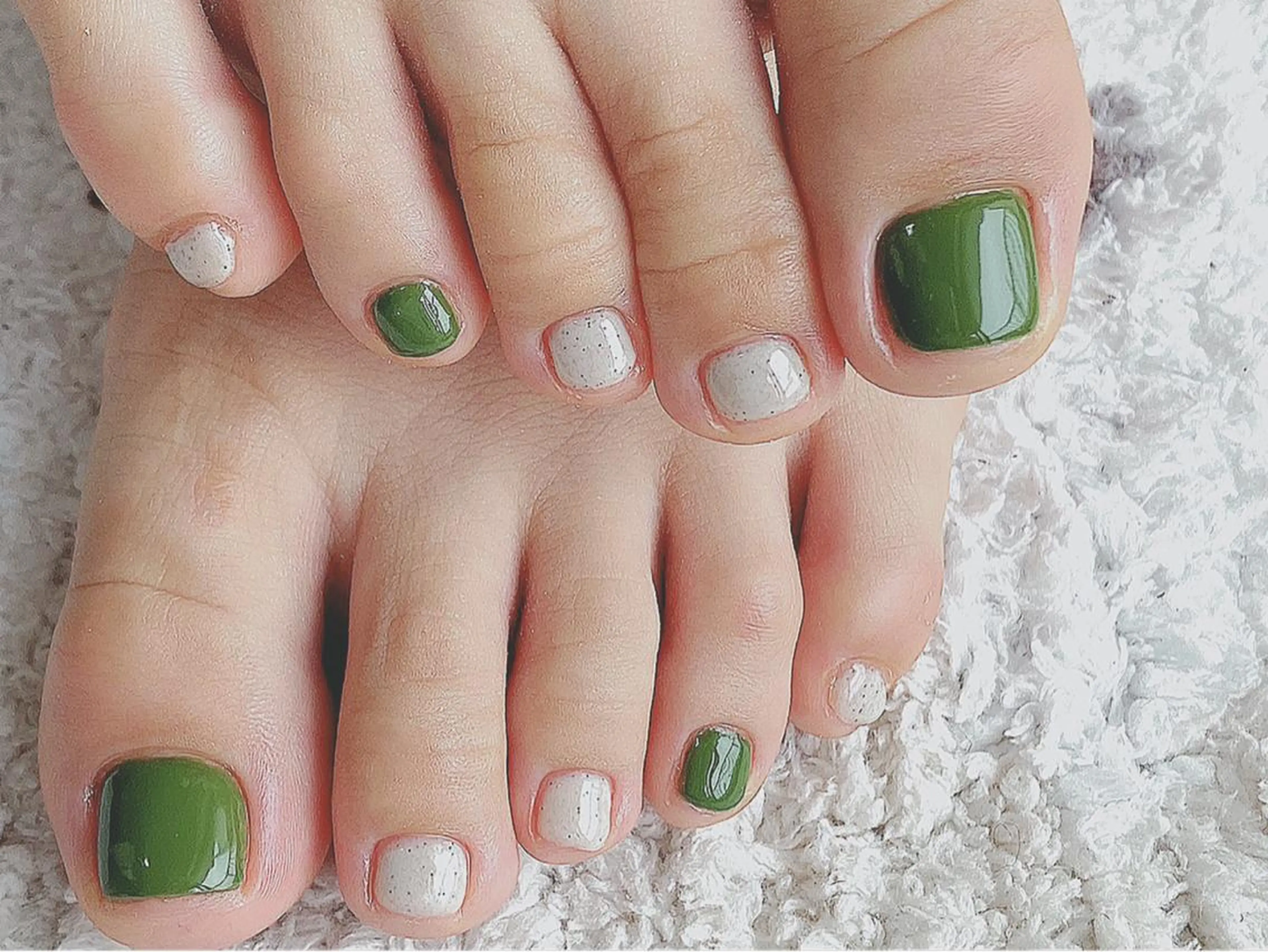 ネイル フットネイル ネイルPetit Ribbonのネイルデザイン