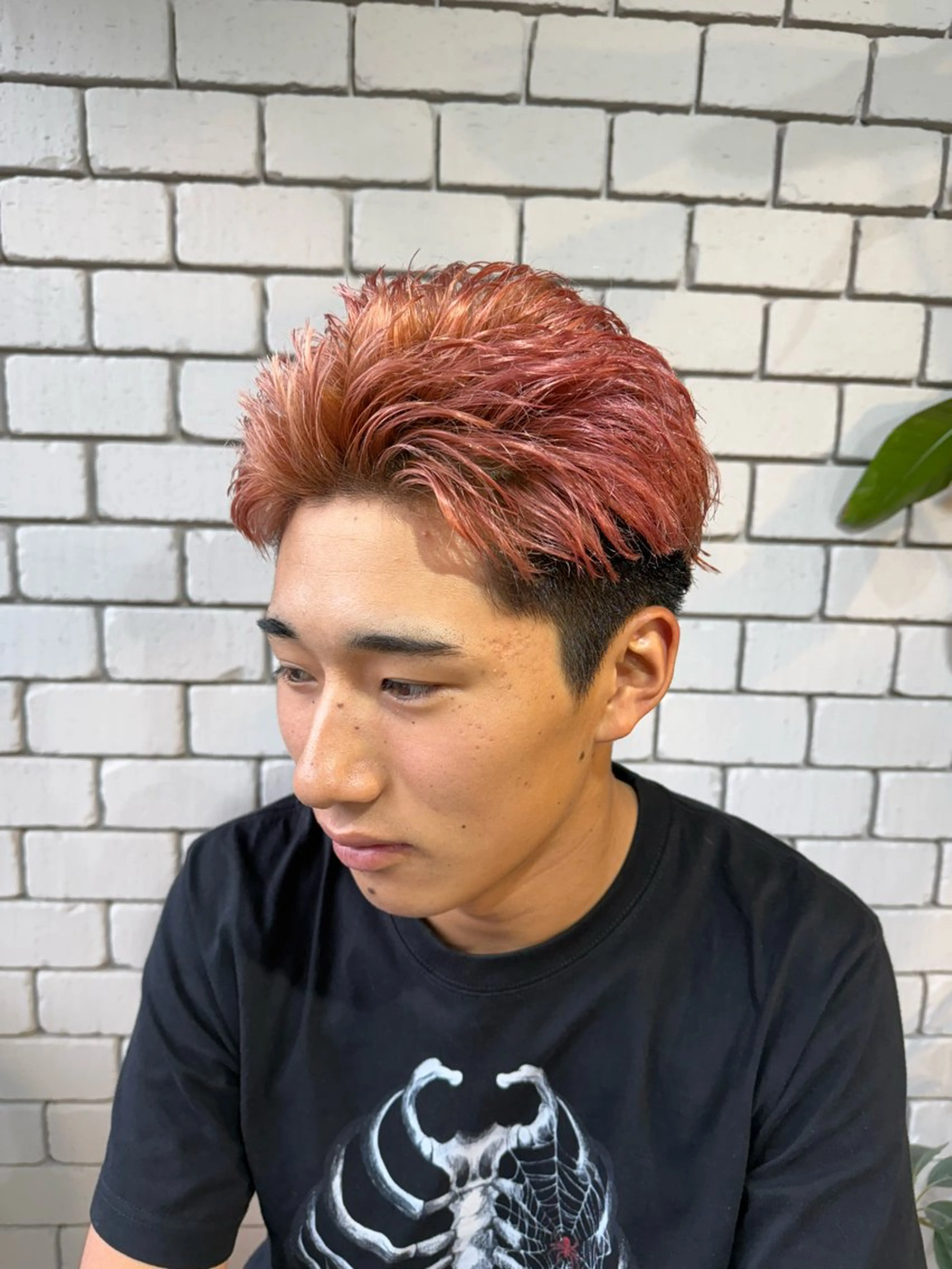 メンズカット＋ブリーチ＋カラーの写真