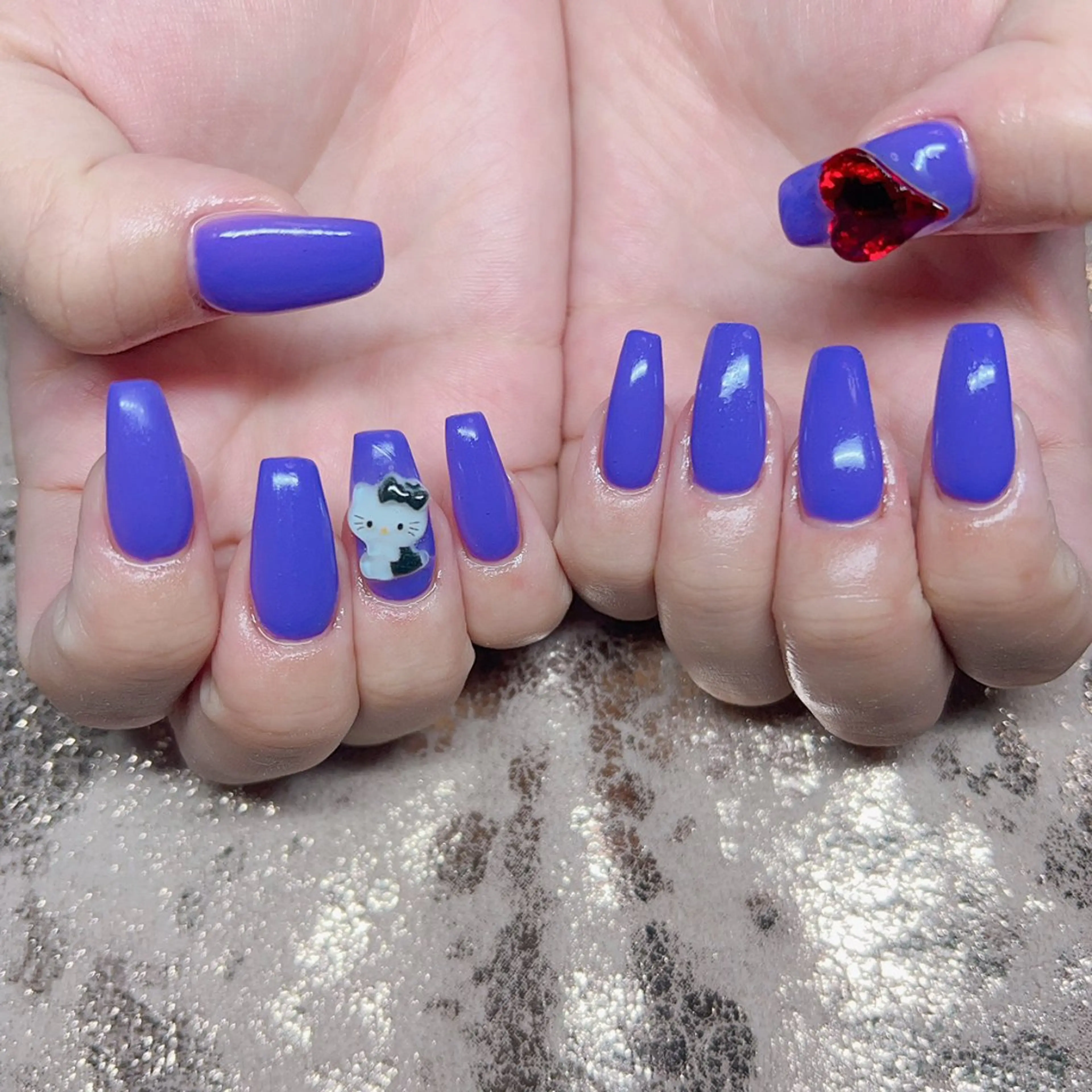 ネイル 個室ネイルサロンDolly  Girl〜ドーリーガール〜所属・DollyGirl KYOKOのネイルデザイン