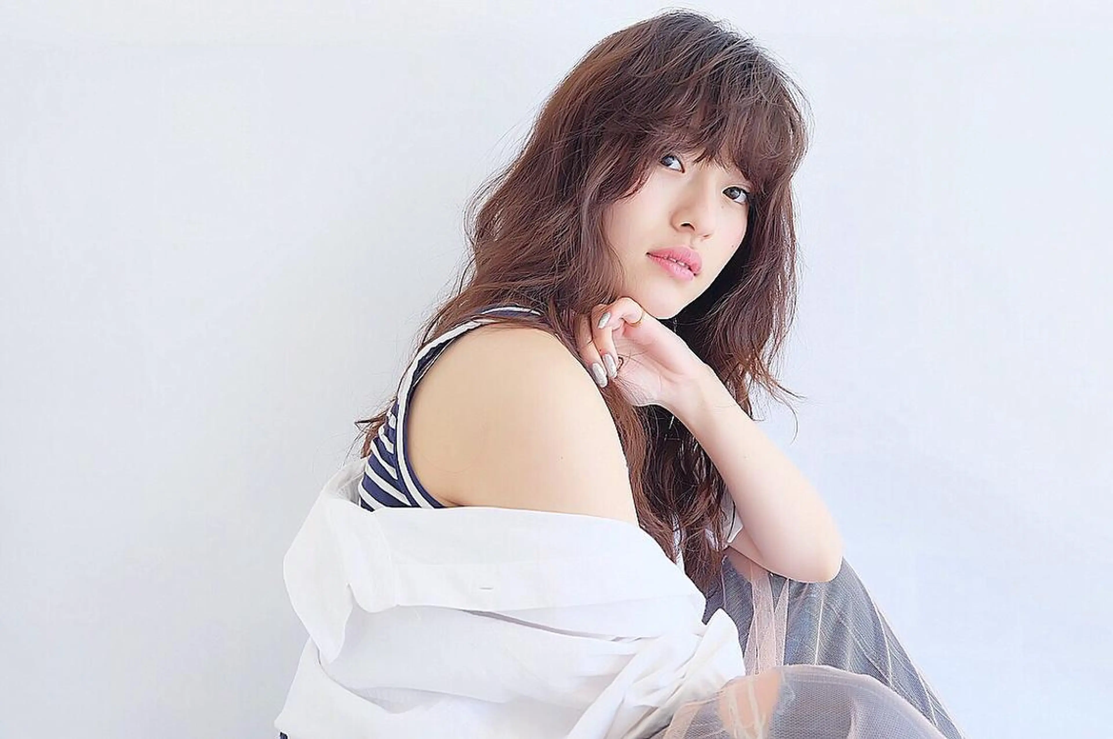 セミロング カラー パーマ ヘアアレンジ レイヤー/ラベンダー オージュア/枝元唯のヘアスタイル