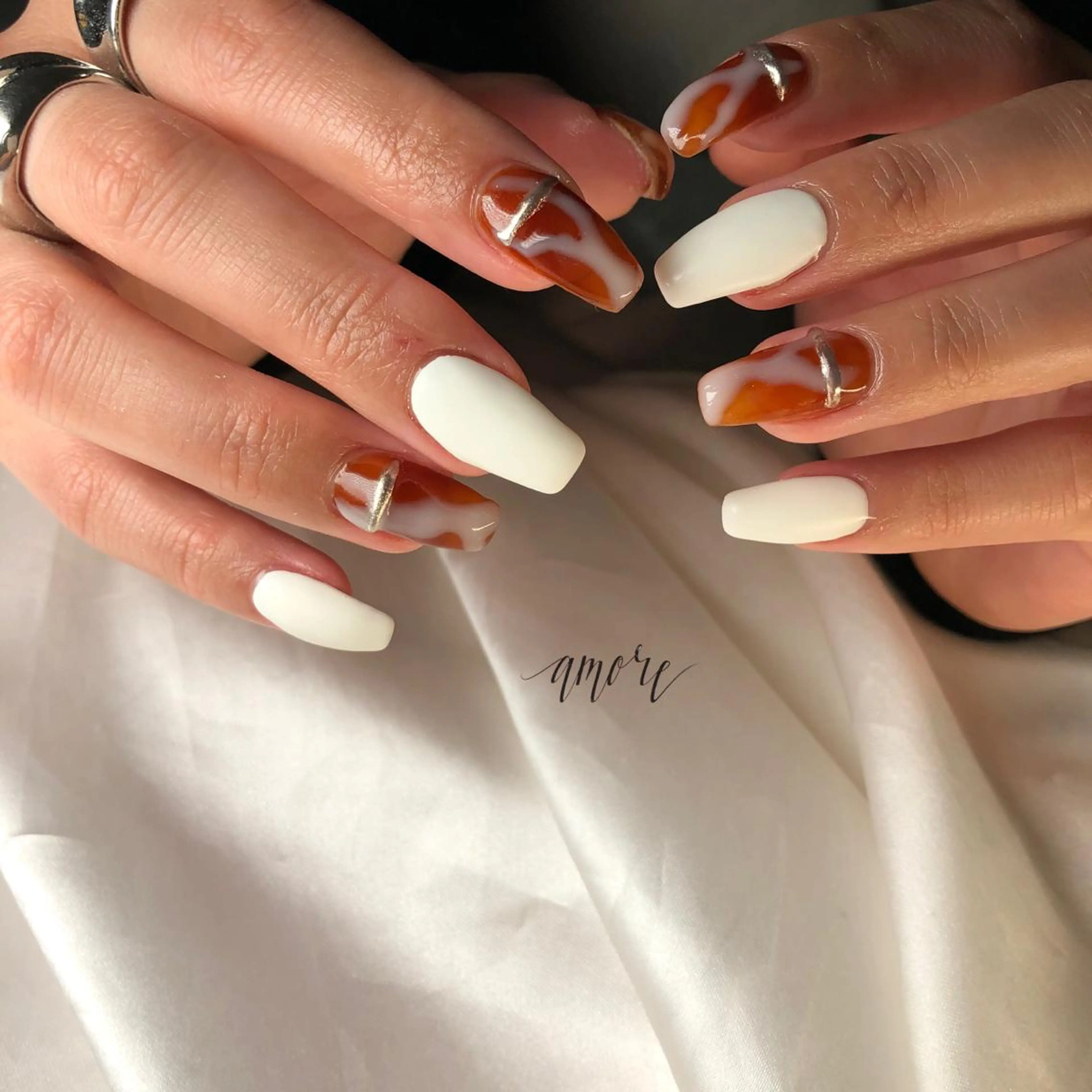 ネイル ジェルネイル 氷ネイル・うるうるネイル マグネットネイル ミラーネイル ニュアンスネイル You kyehwaのネイルデザイン