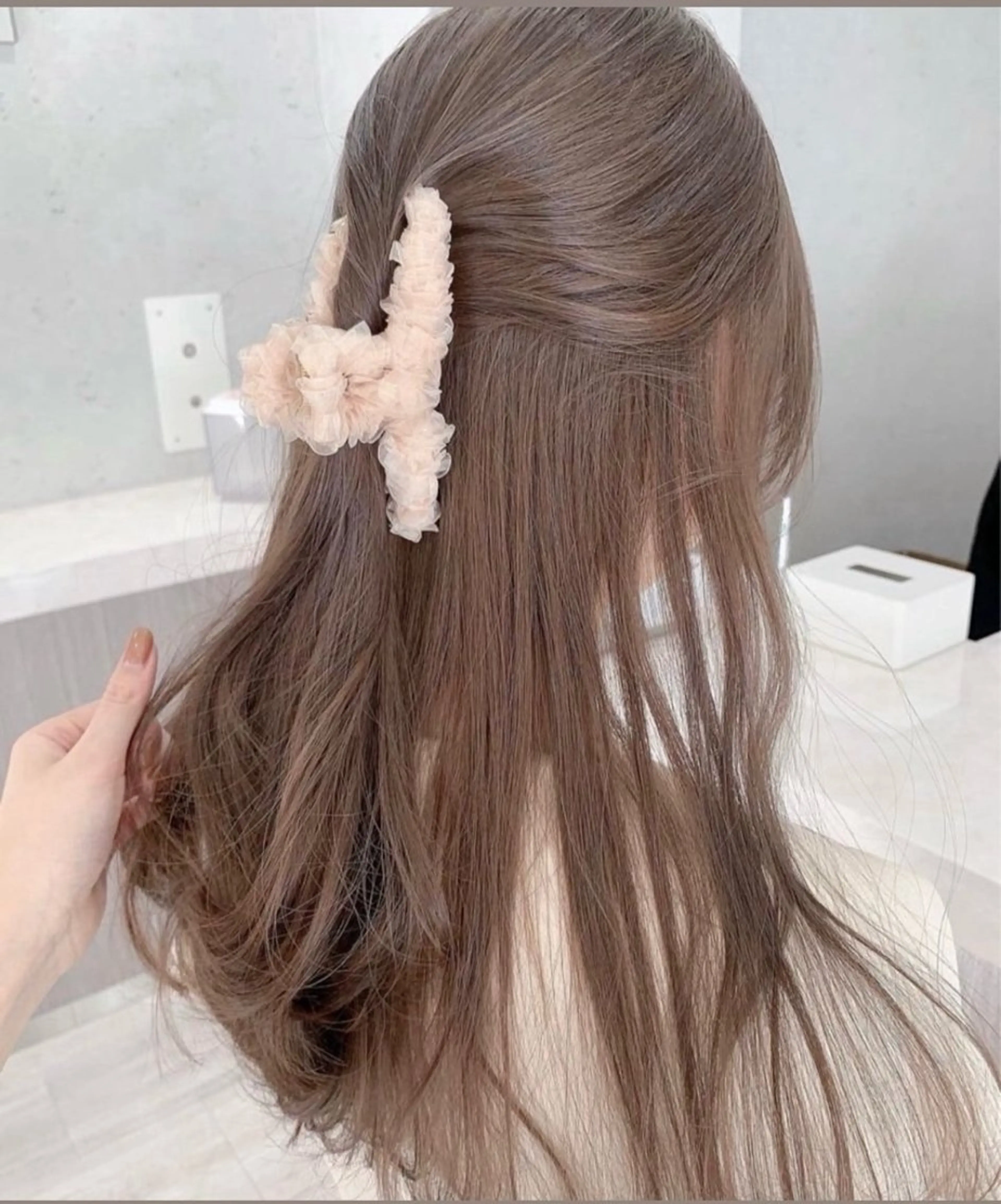 ミディアム カラー 40代以上限定 縮毛矯正モデル募集中のヘアスタイル