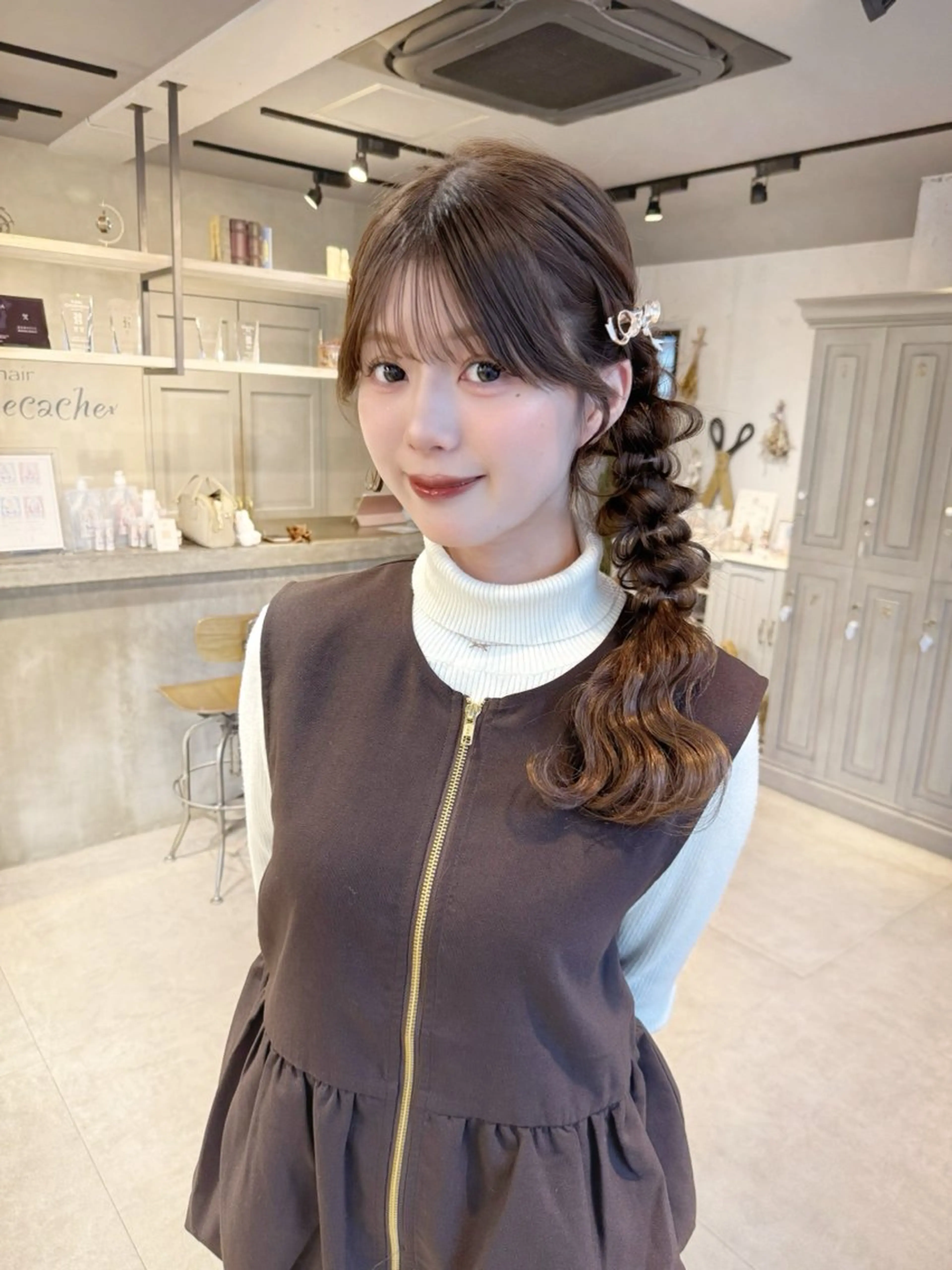 🪽前髪カット＋ケアカラー＋1step TR＋ヘアセット¥16750→13200の写真