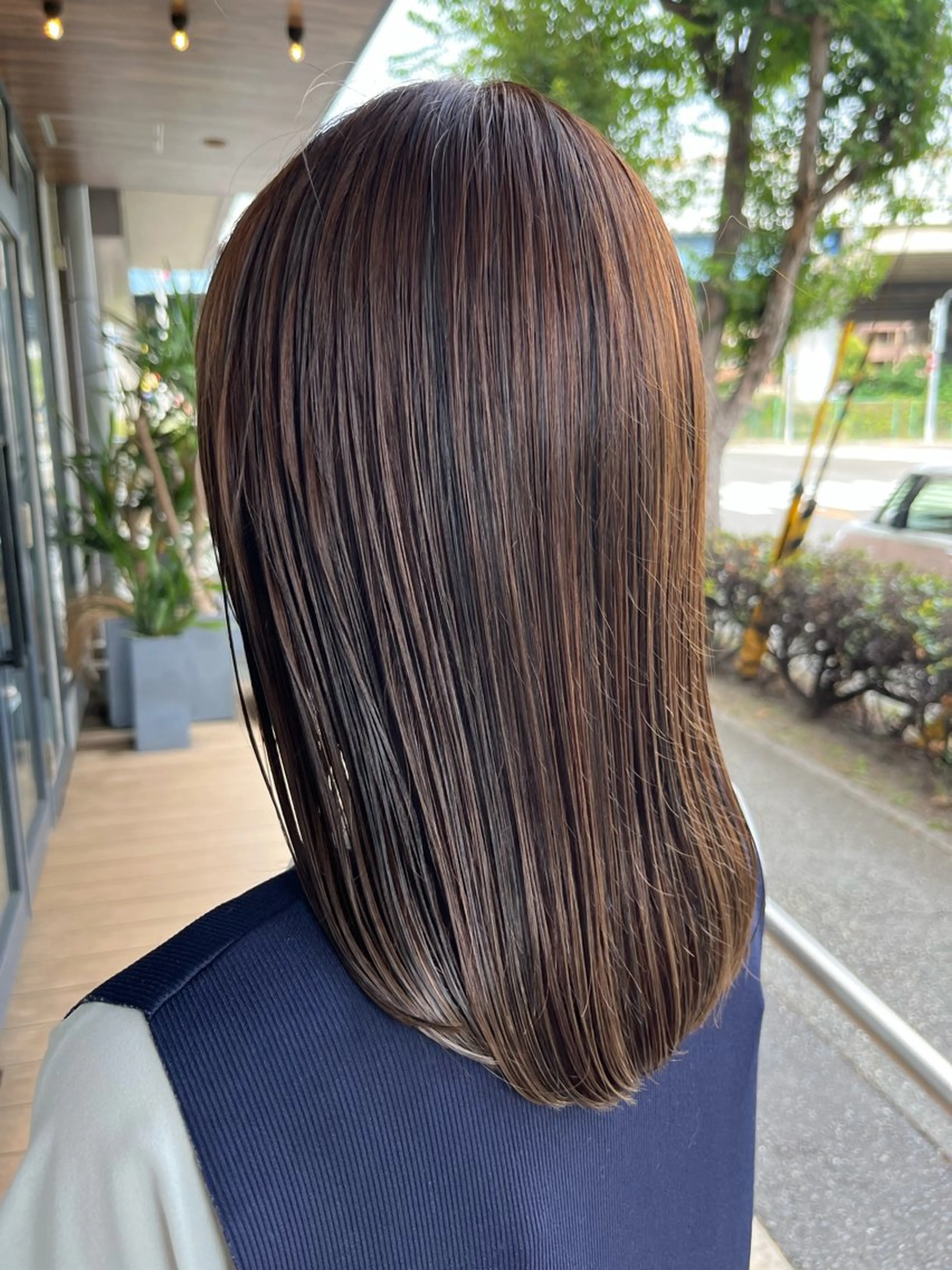 ミディアム カット ヘアカラー トリートメント 🩵FERIA 桃山台　足立あゆみのヘアスタイル
