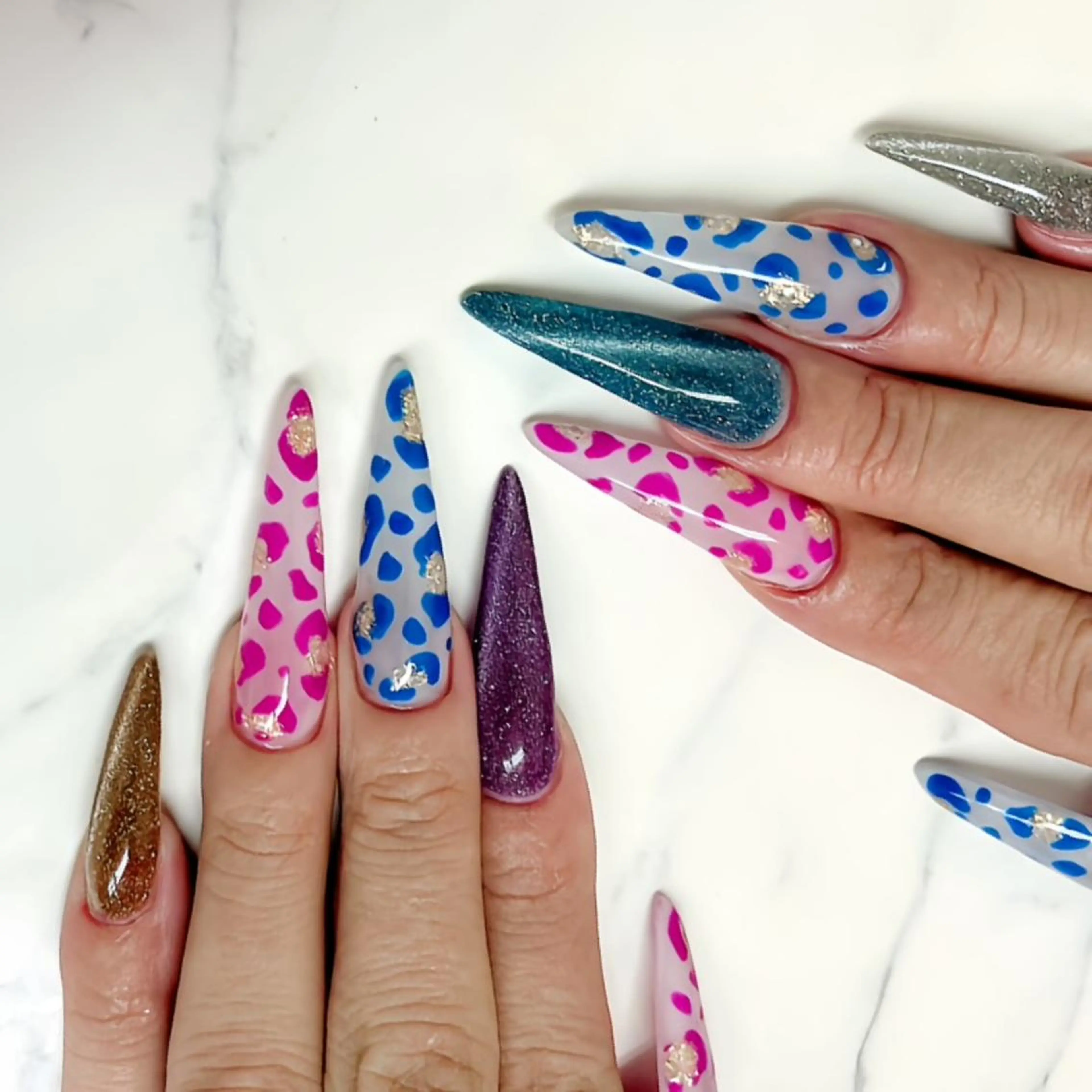 ネイル 持ち込み ❤️💛REBEST 京橋　nailのネイルデザイン