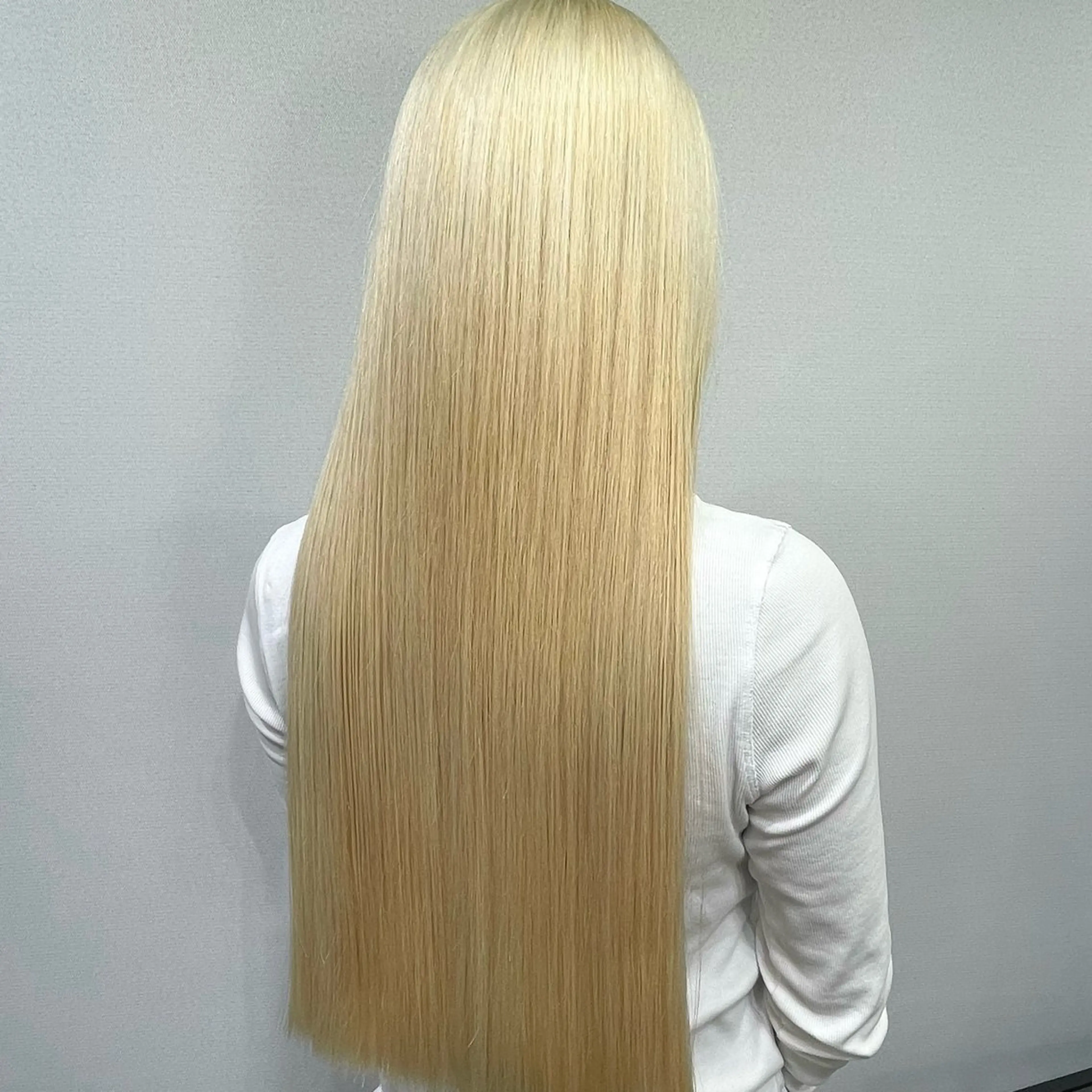 ロング カラー 抜きっぱなしブロンド ブロンド ヘアカラー Je suis heureuse Miel所属・🐩艶カラー/ chisato🌙のヘアスタイル