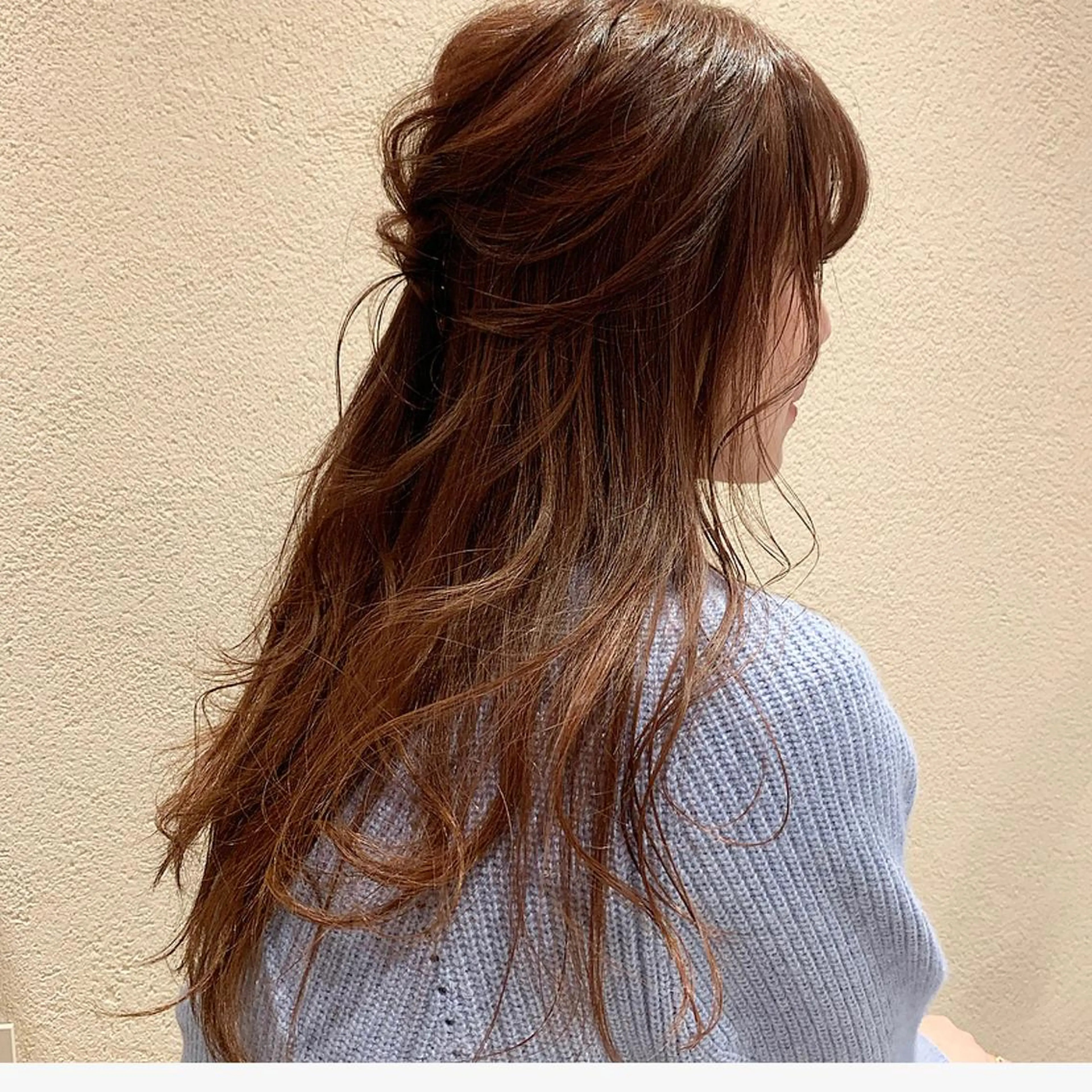 ロング カラー 佐藤 永夏のヘアスタイル