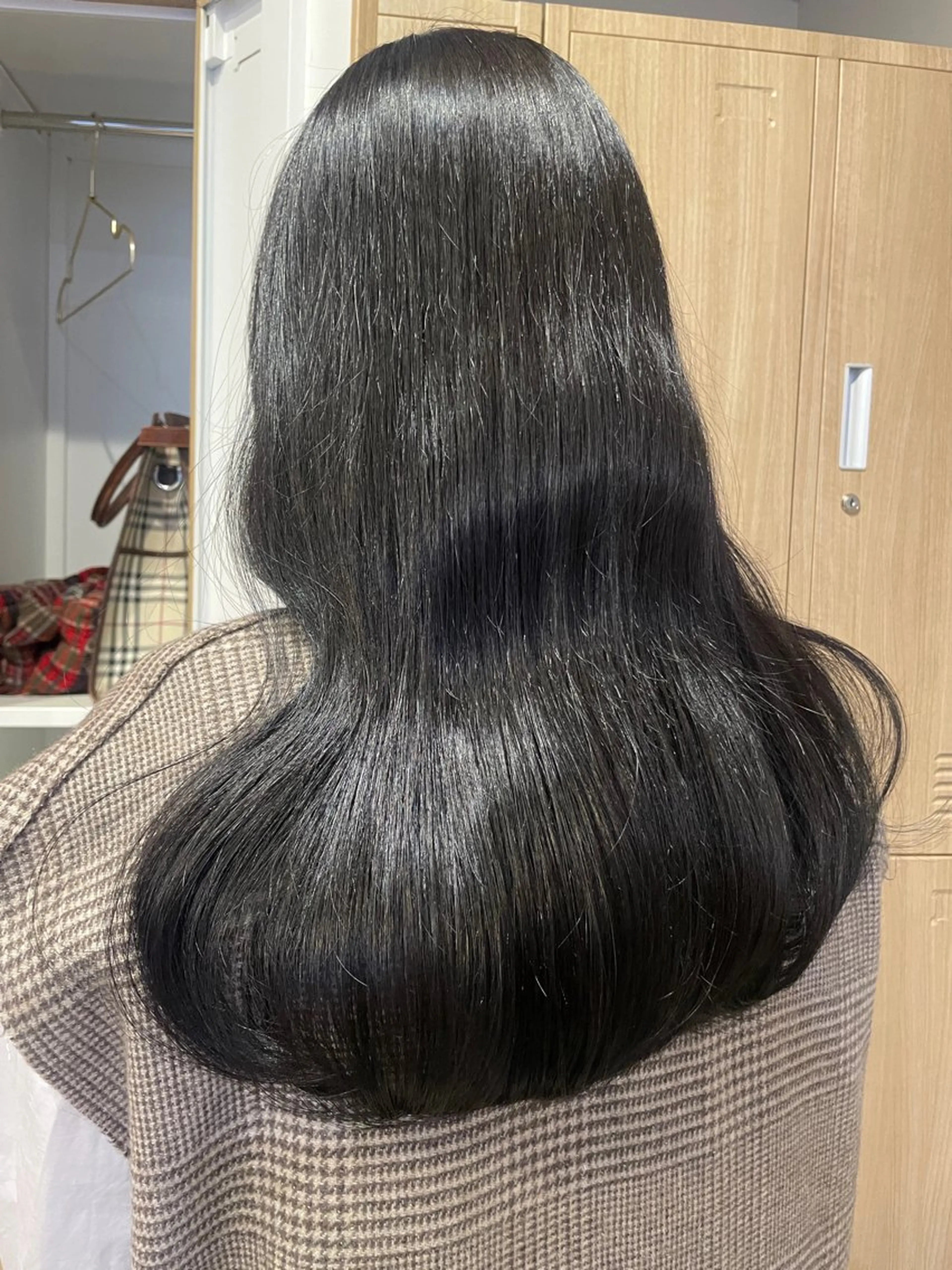 ロング 🤍LOREN エリコ🌈のヘアスタイル