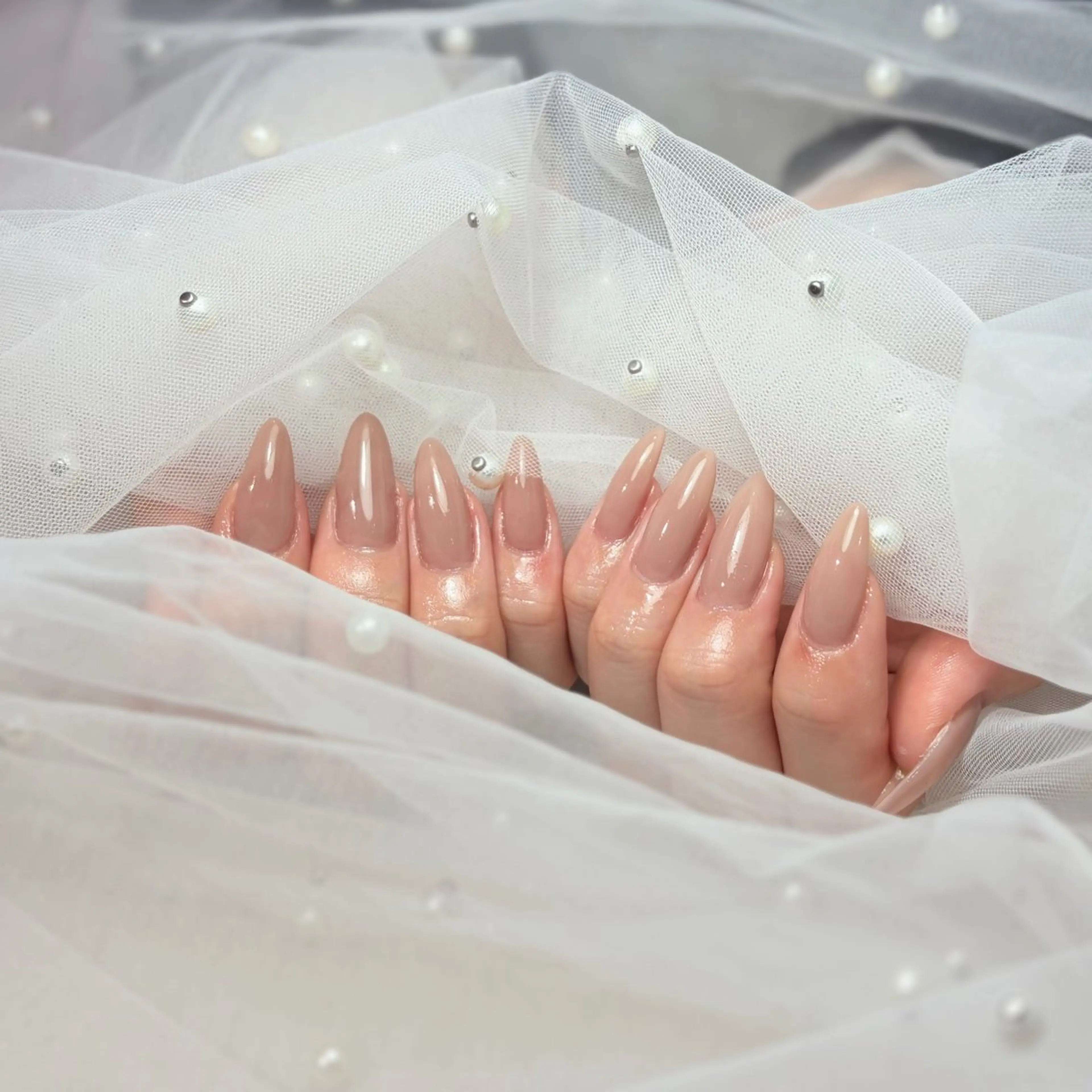 ネイル ハンドネイル 𝐴𝑘𝑎𝑟𝑖 🤎のネイルデザイン