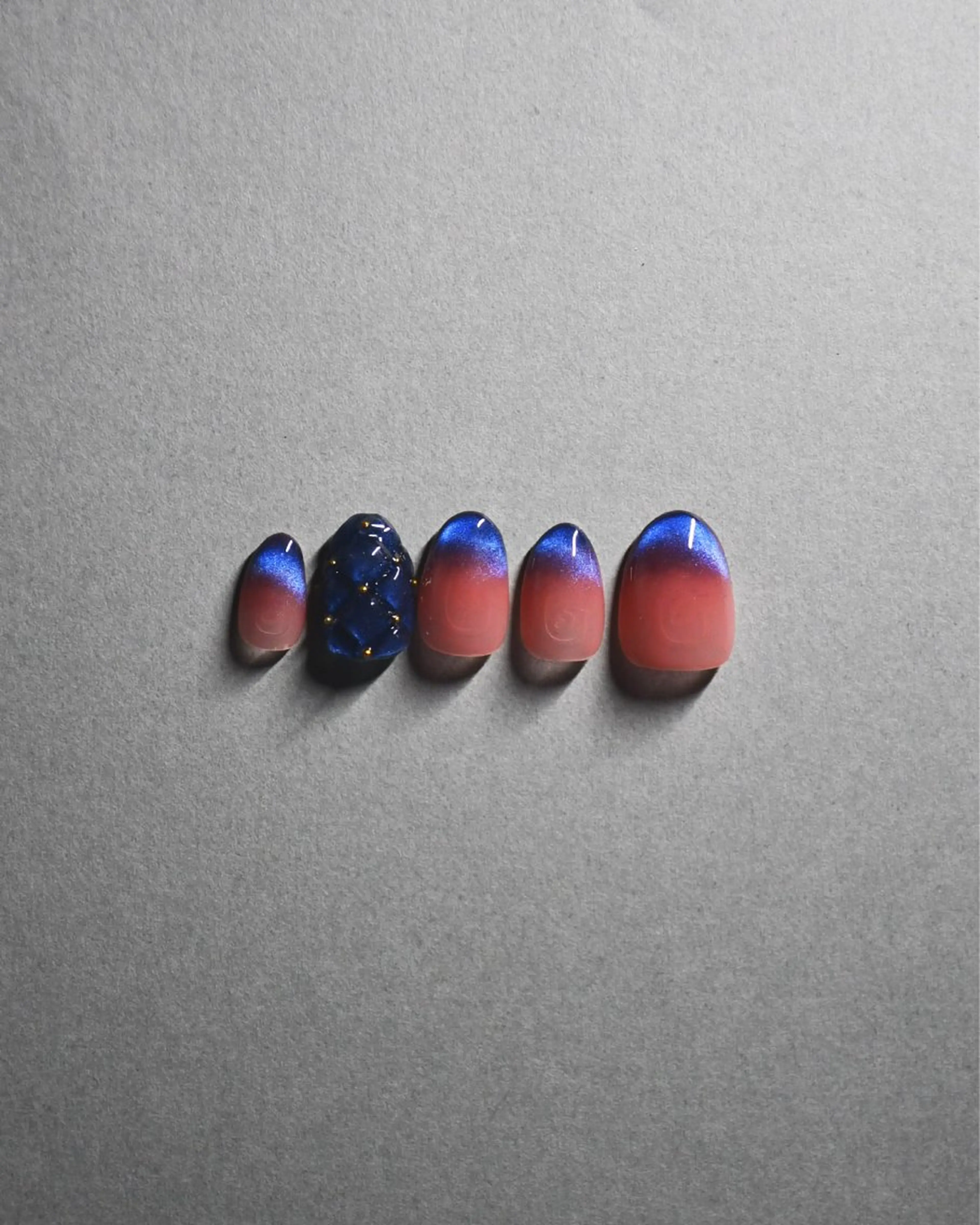 メンズ ネイル 学生（メンズ向け） ジェルネイル ネイルチップ 眉サロン 【とらんて】の眉毛・アイブロウイメージ