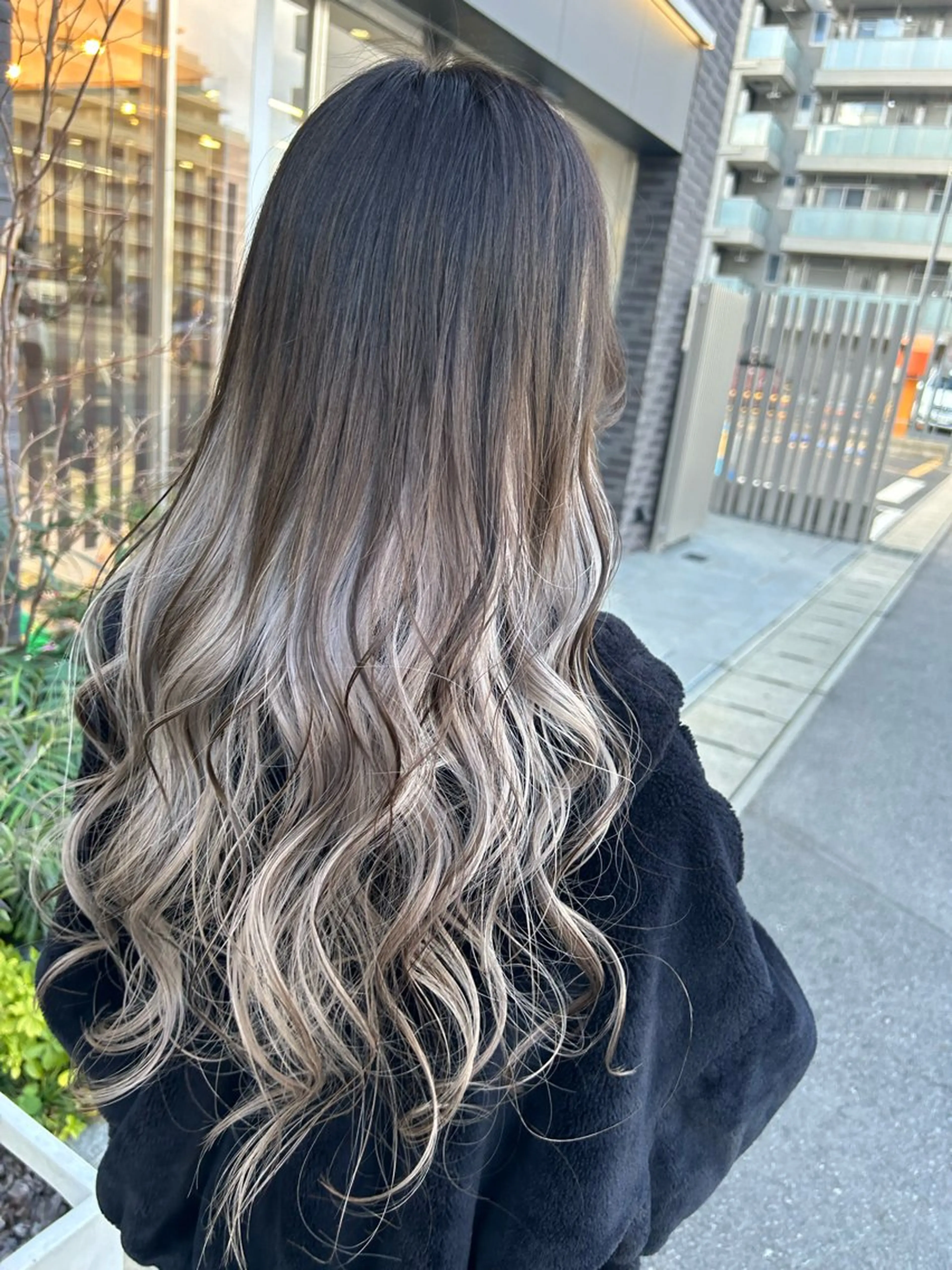 ロング 海外風カラー enaのヘアスタイル