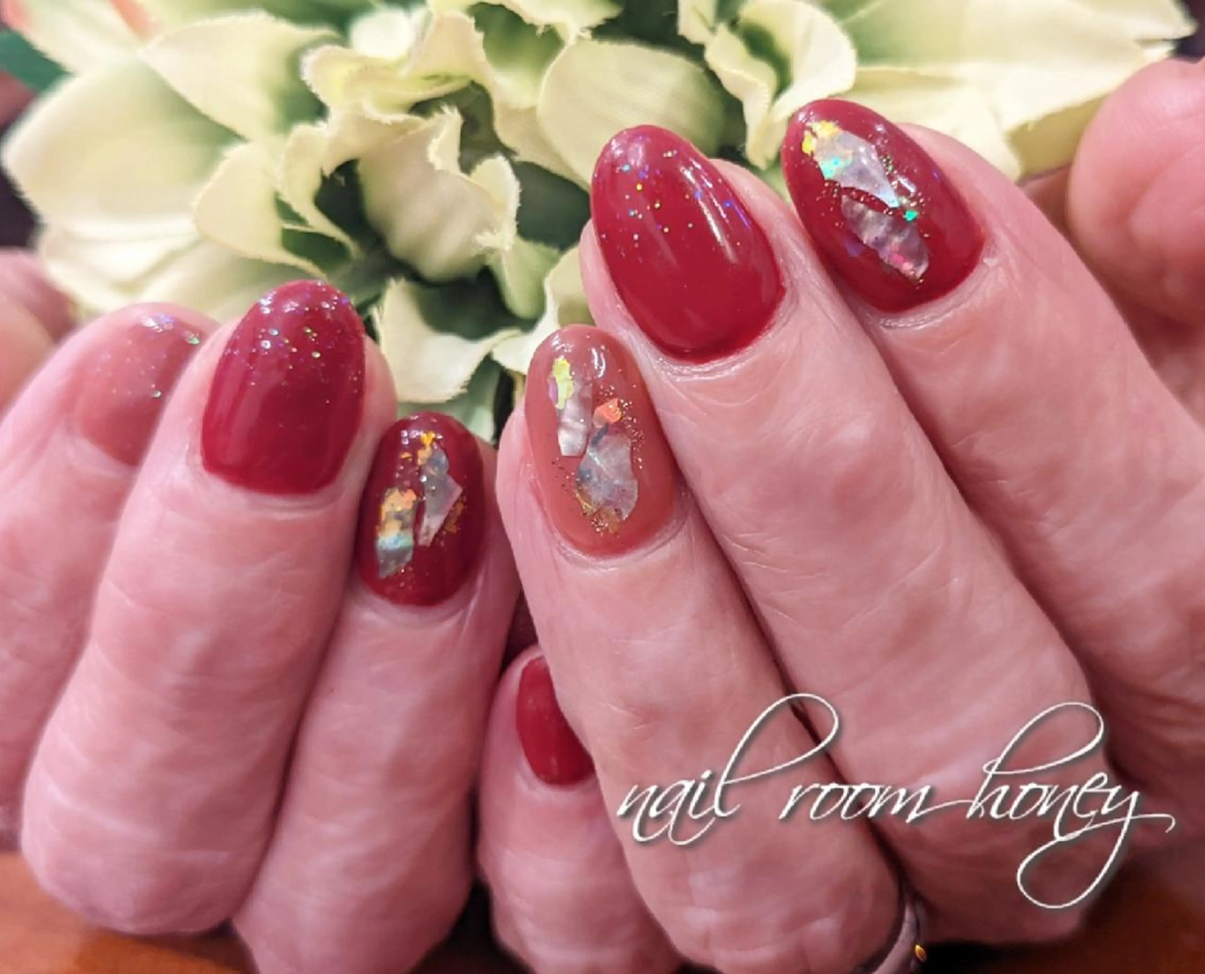 ネイル ボルドー 赤色 nail room  honeyのネイルデザイン