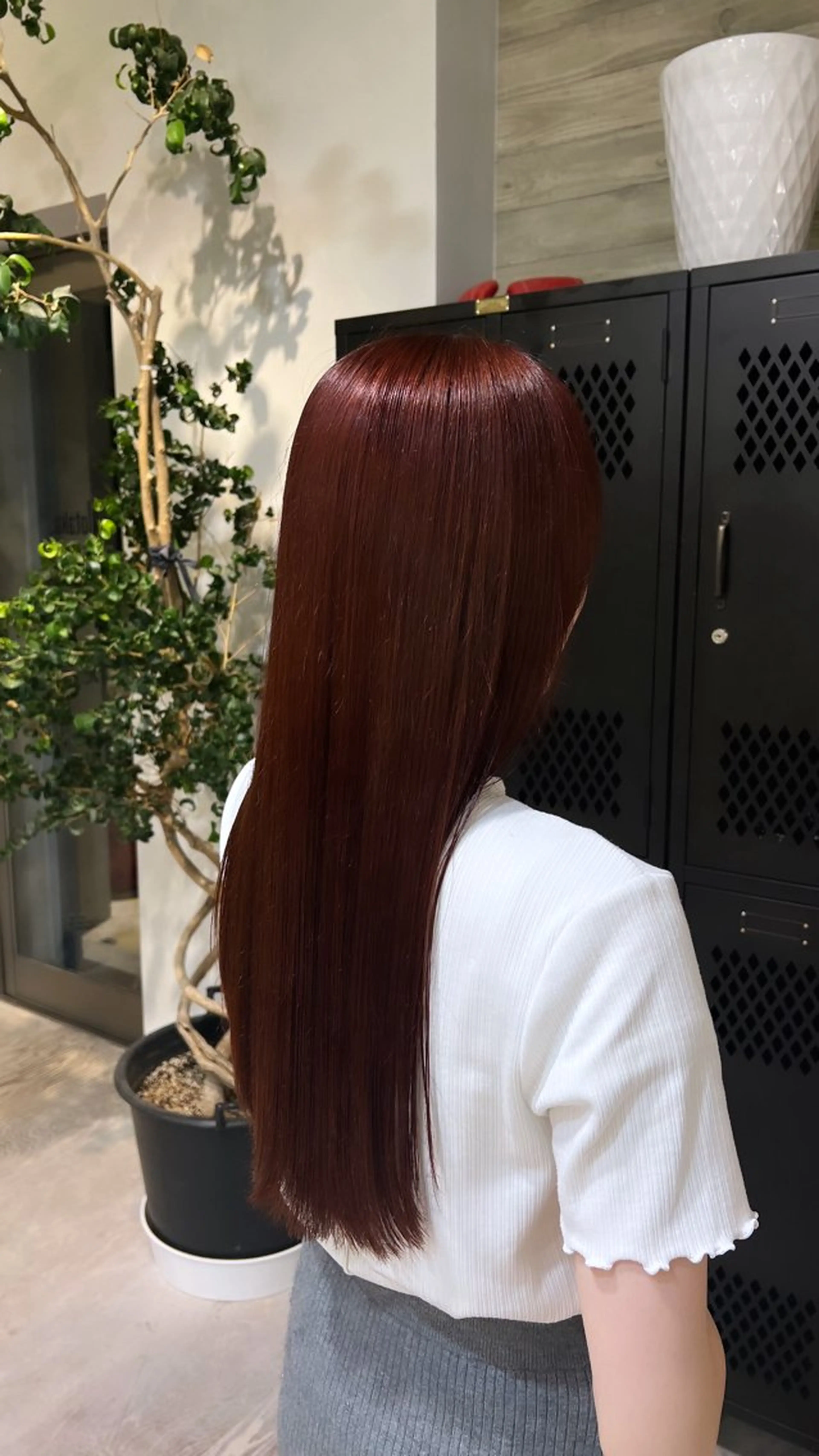 カラー RINA .のヘアスタイル