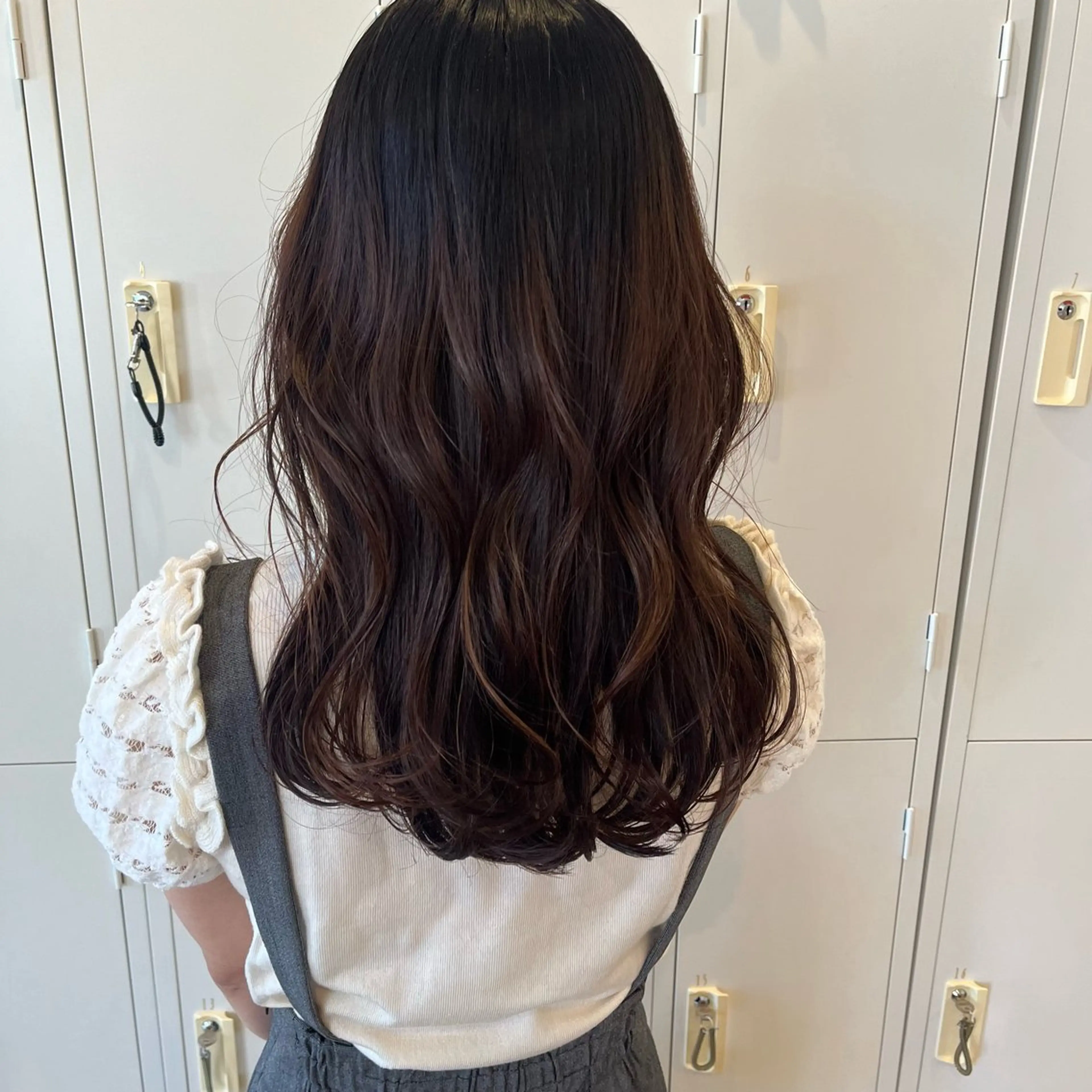 セミロング カラー 【本陣】カット モデル/朝岡 慧のヘアスタイル