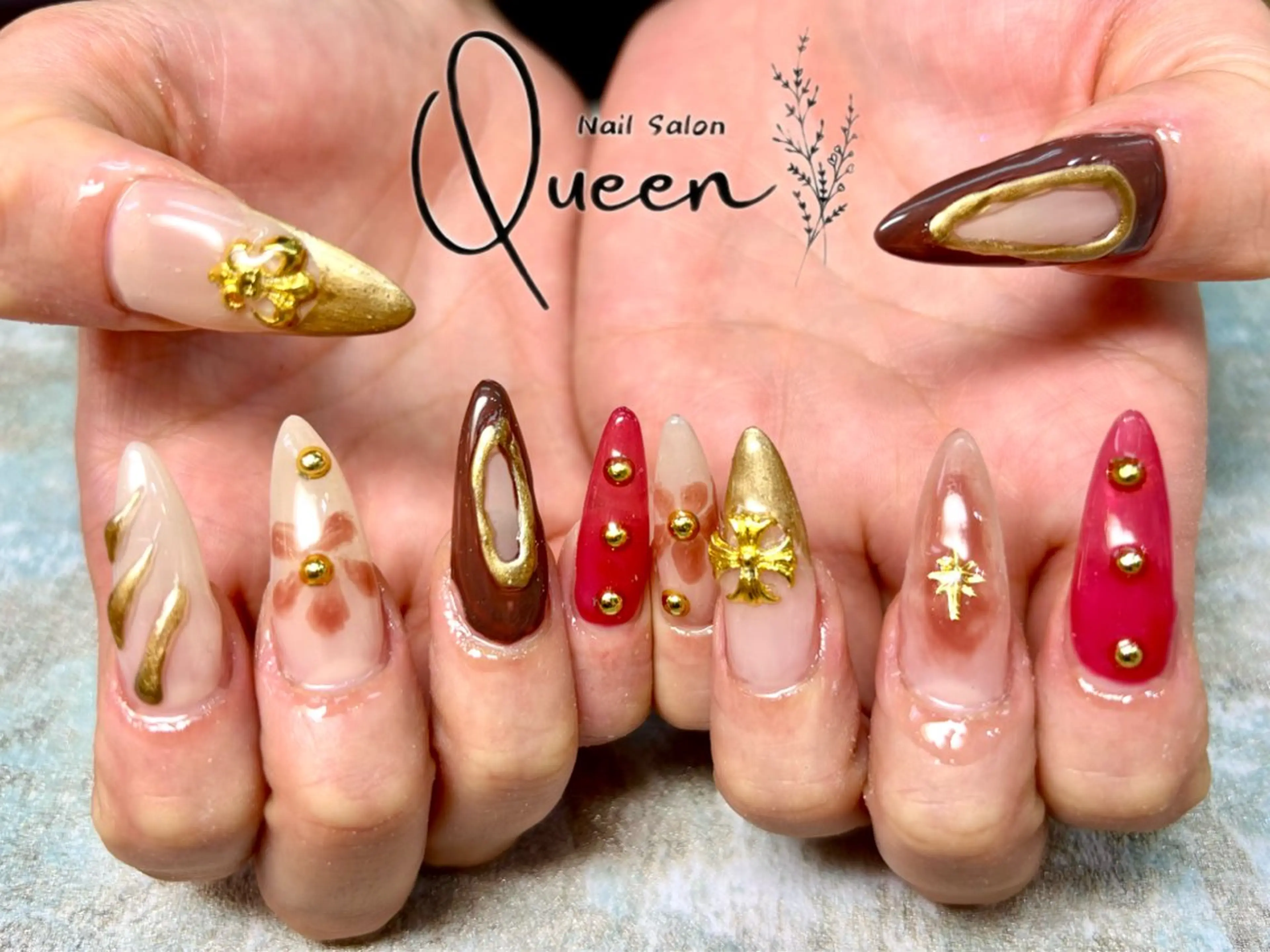ネイル Queennail 北堀江megumiのネイルデザイン