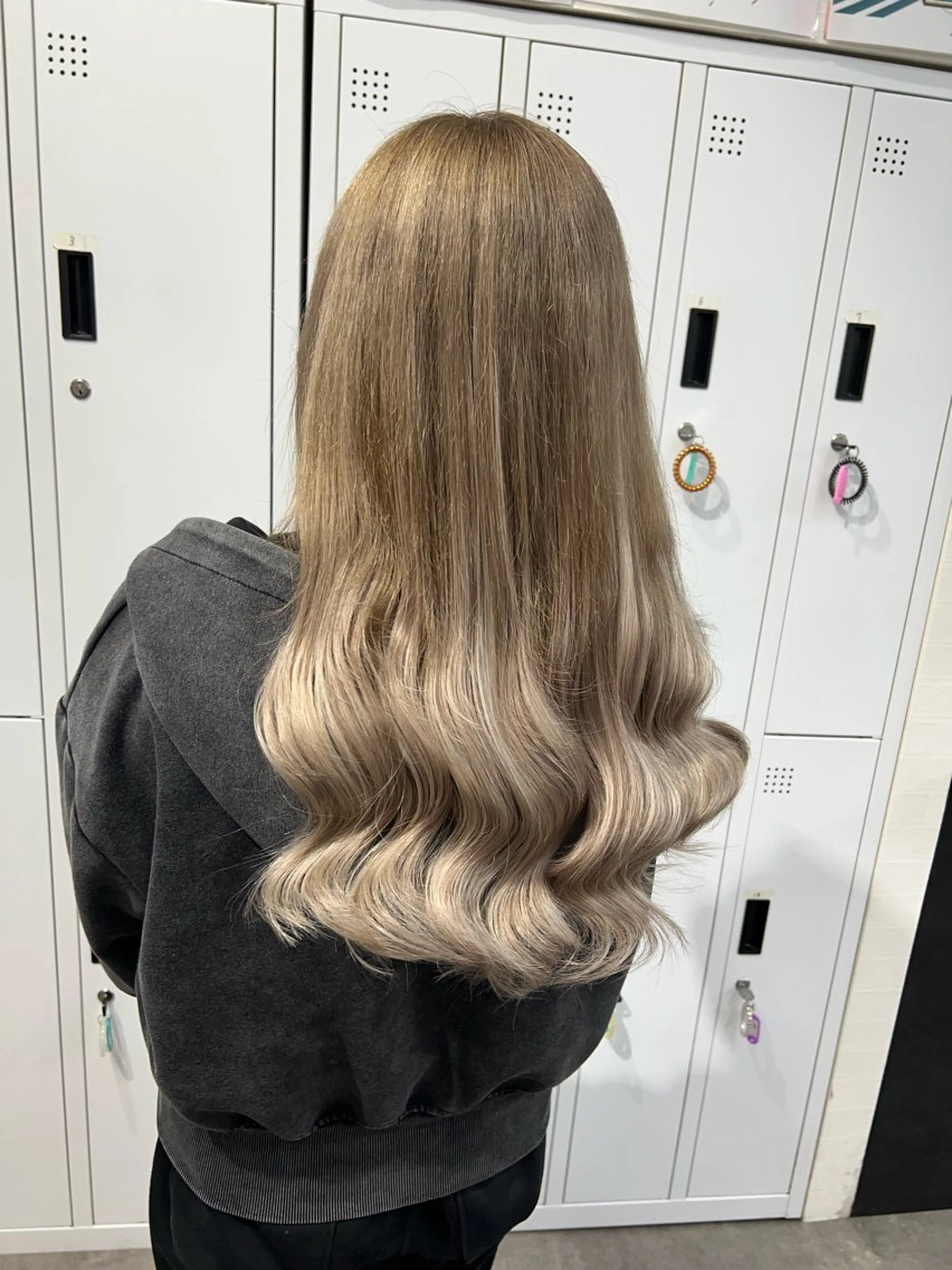 ミディアム カラー ✨️ヘアサロン ユートピア✨️のヘアスタイル