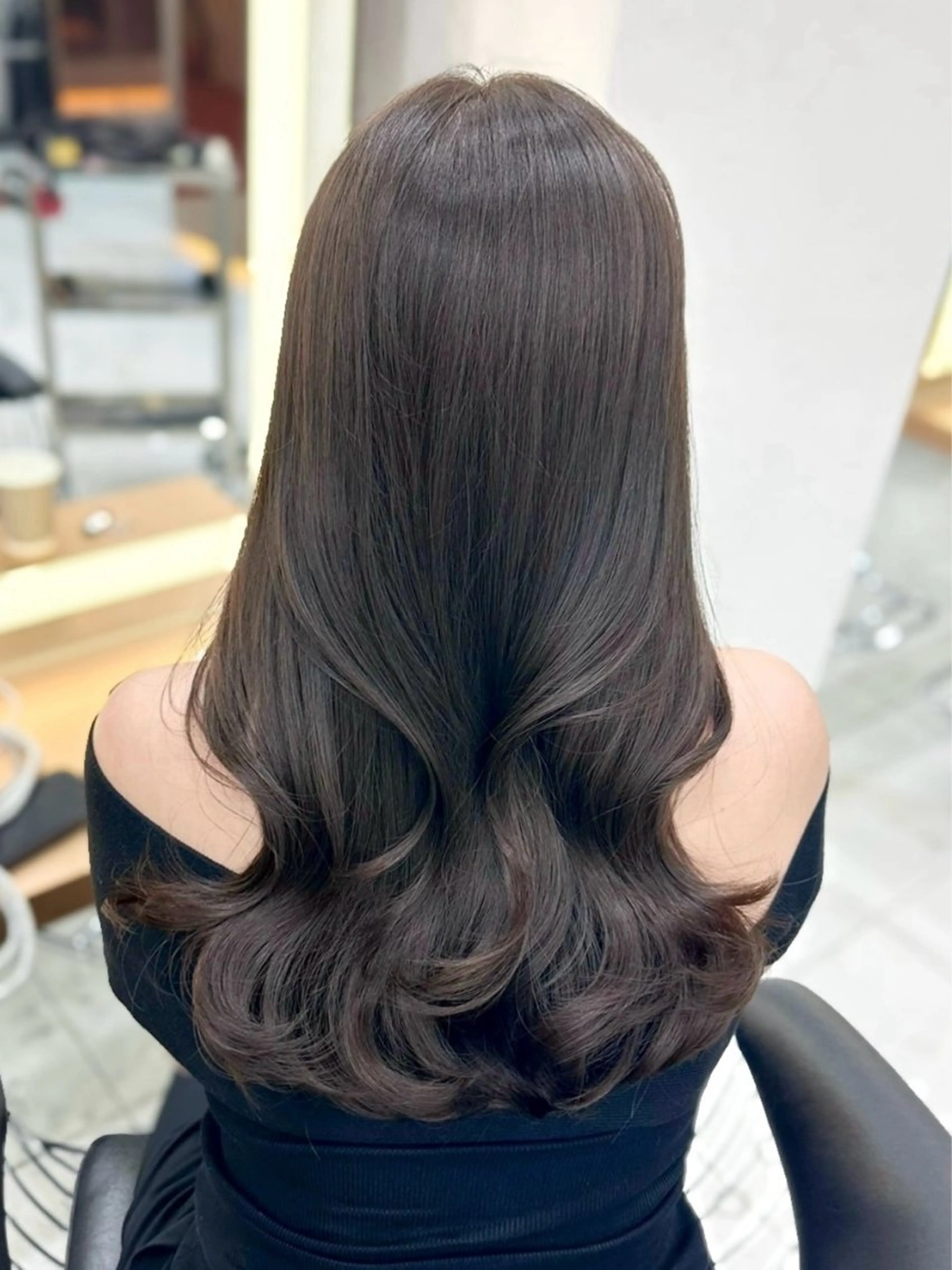ロング カラー ヘアアレンジ ショコラグレージュ グレージュ 柳堀 日菜の眉毛・アイブロウイメージ