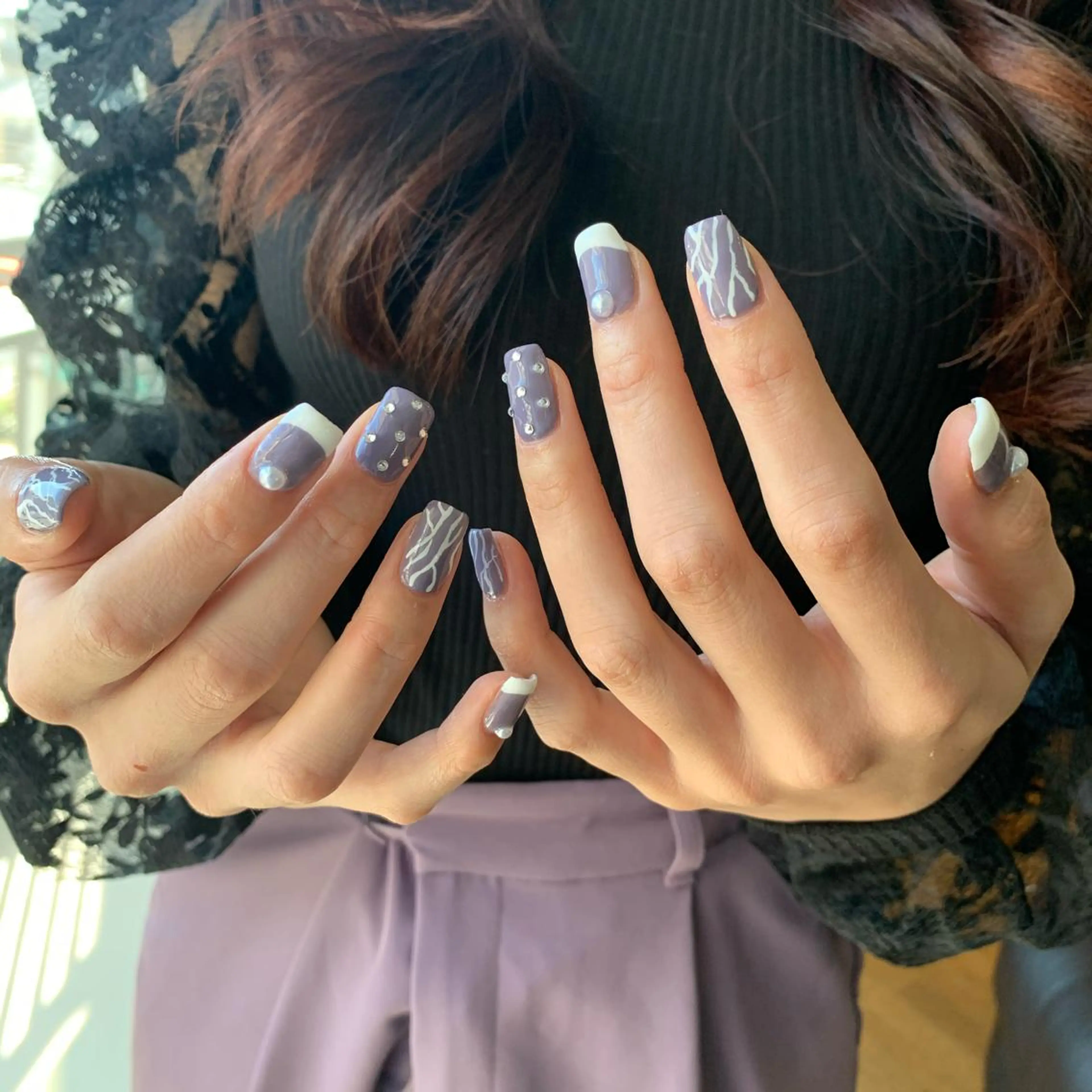 ネイル emanon 新宿東口店所属・nailist akariのネイルデザイン