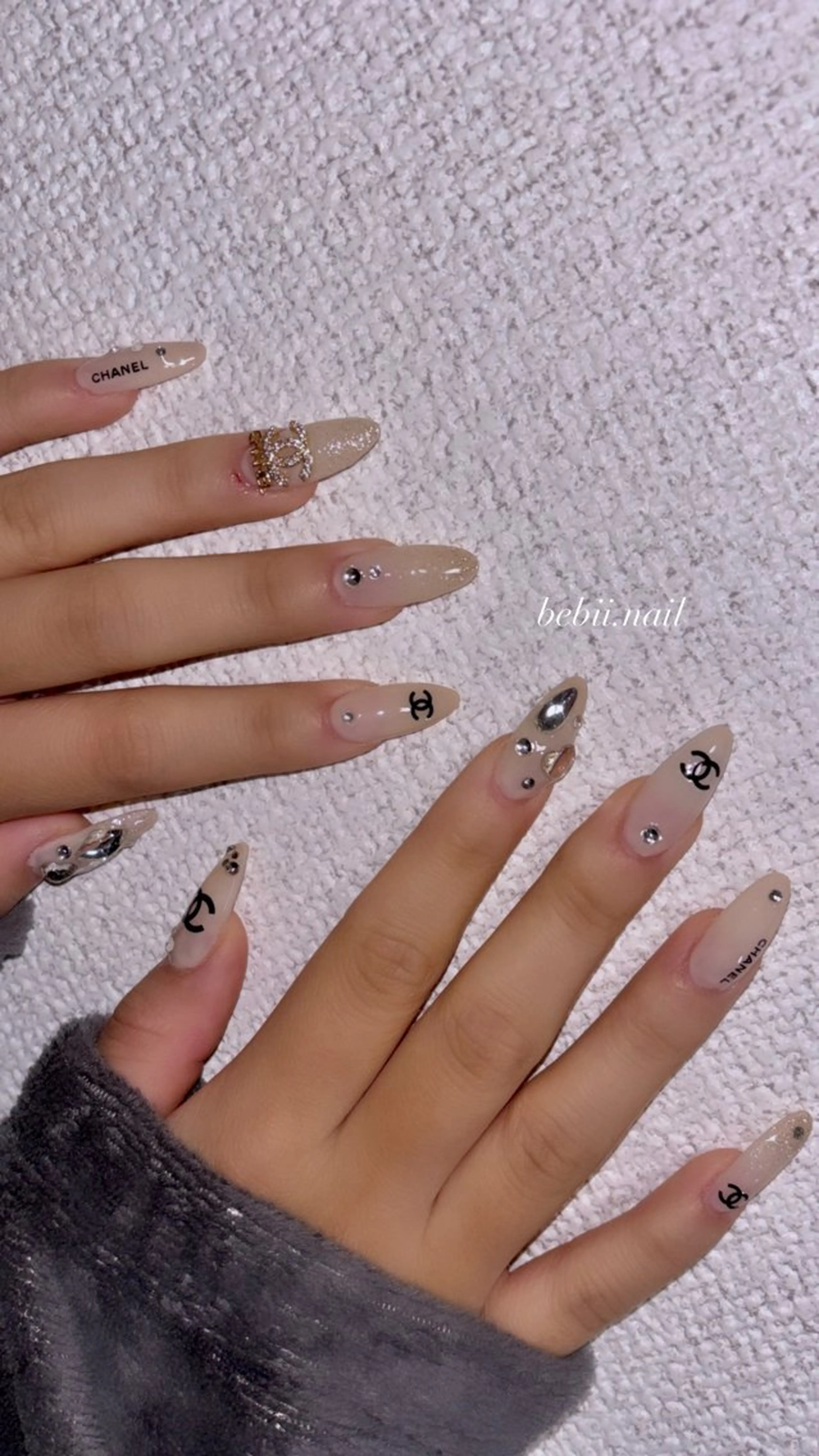 ネイル ハンドネイル bebii nail /ﾜﾝﾎﾝ/ｷﾞｬﾙのネイルデザイン