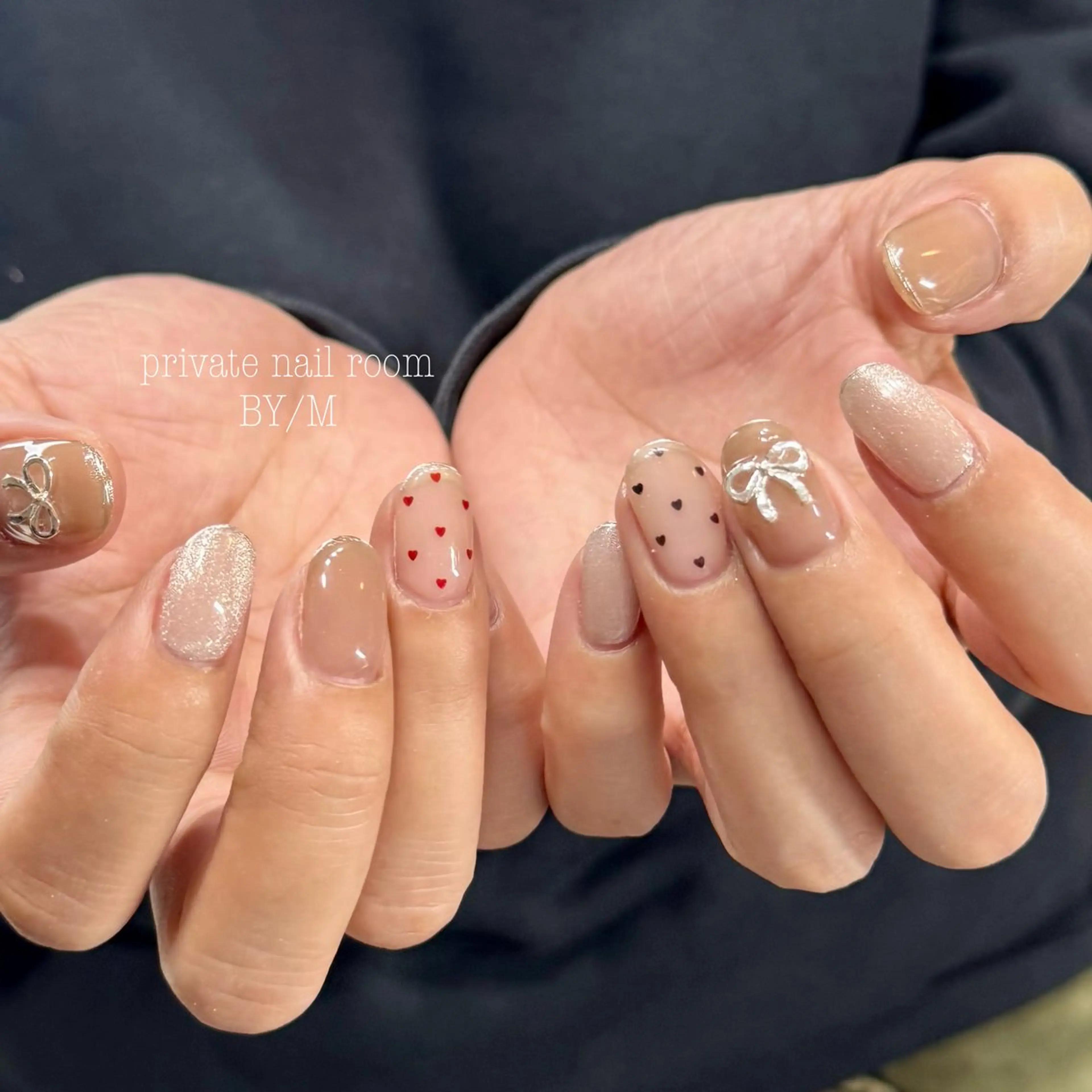 ネイル ドット ハート 持ち込み シンプルネイル ハンドネイル BY / Mのネイルデザイン