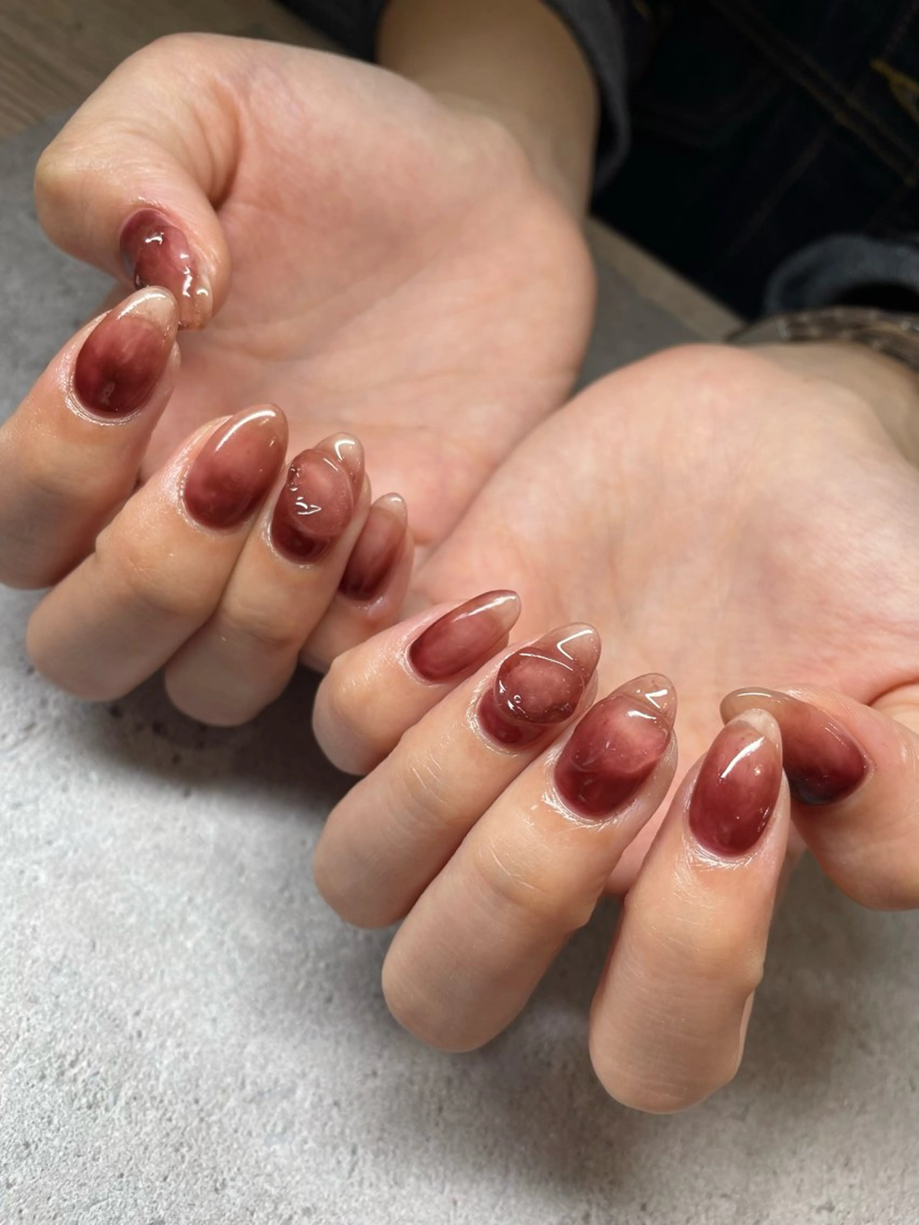 ネイル グラデーション ニュアンスネイル ハンドネイル フットネイル 🌕akuri🌖 nuance/専門のネイルデザイン