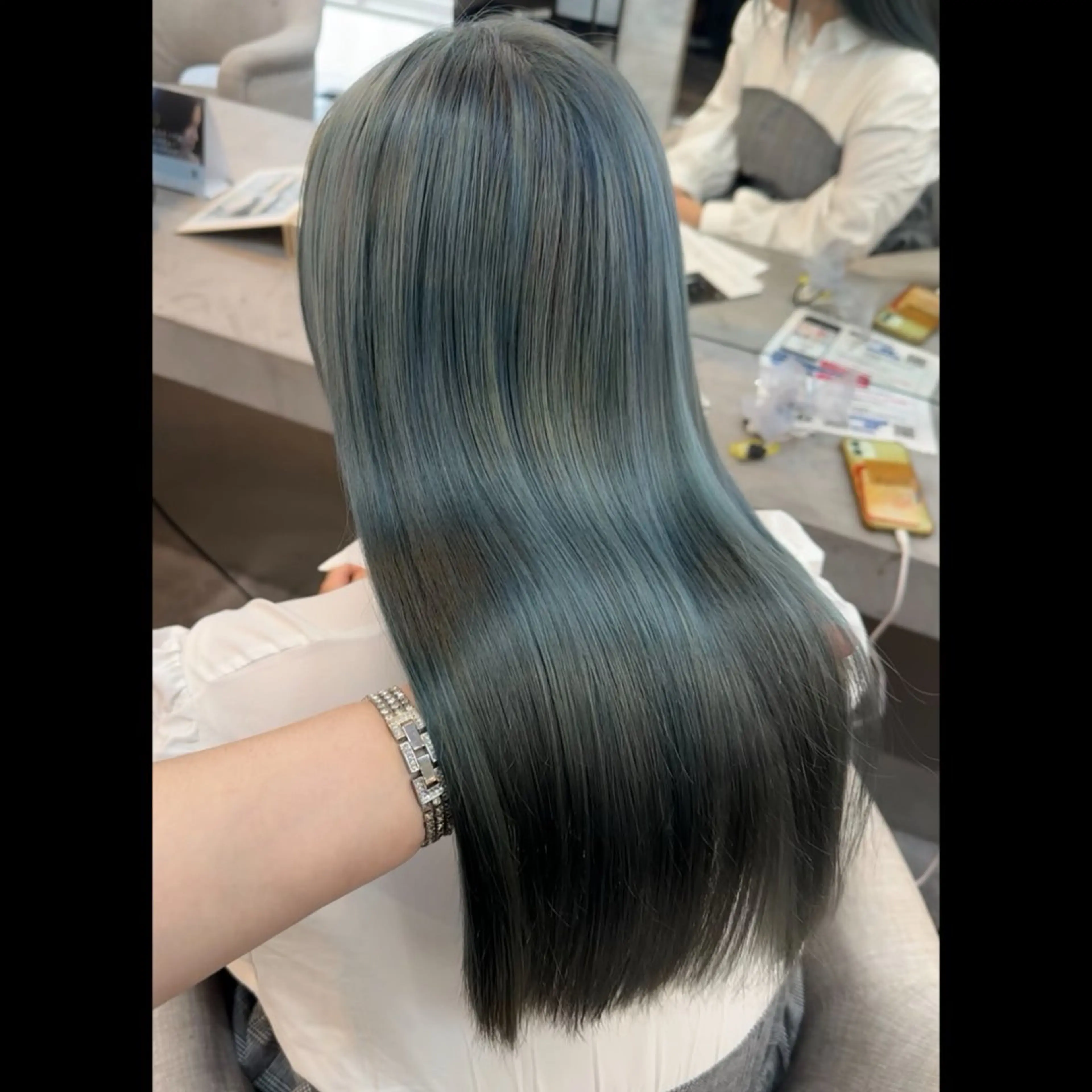 ロング カラー ヘアアレンジ オリーブカラー ヘアカラー 🖤kana/艶髪/ 韓国風カラー🖤のヘアスタイル
